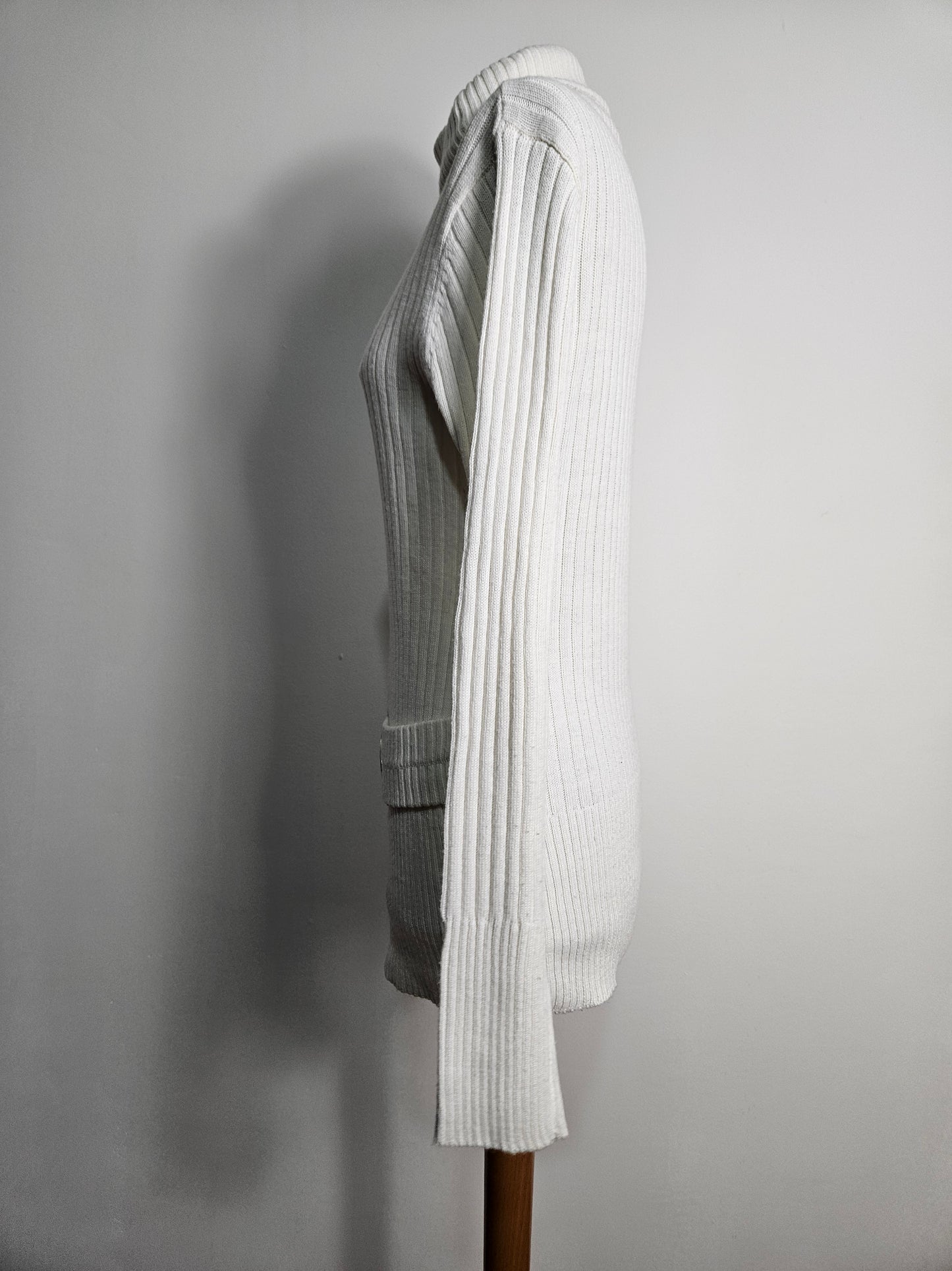 Pull col roulé à boucle