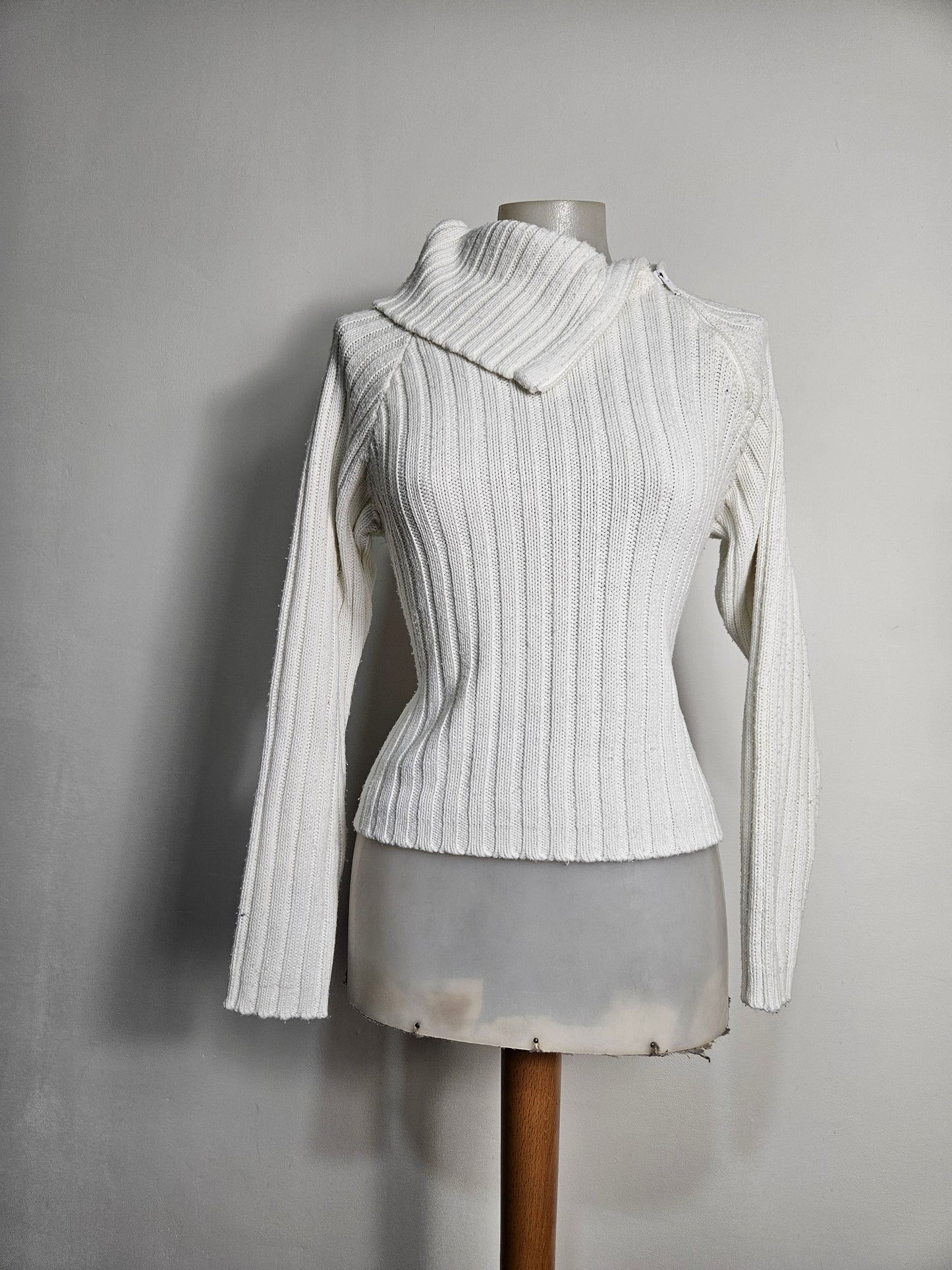 Pull côtelé blanc à zip