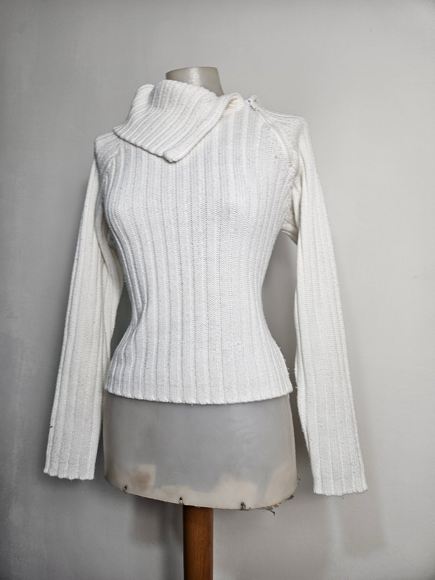 Pull côtelé blanc à zip