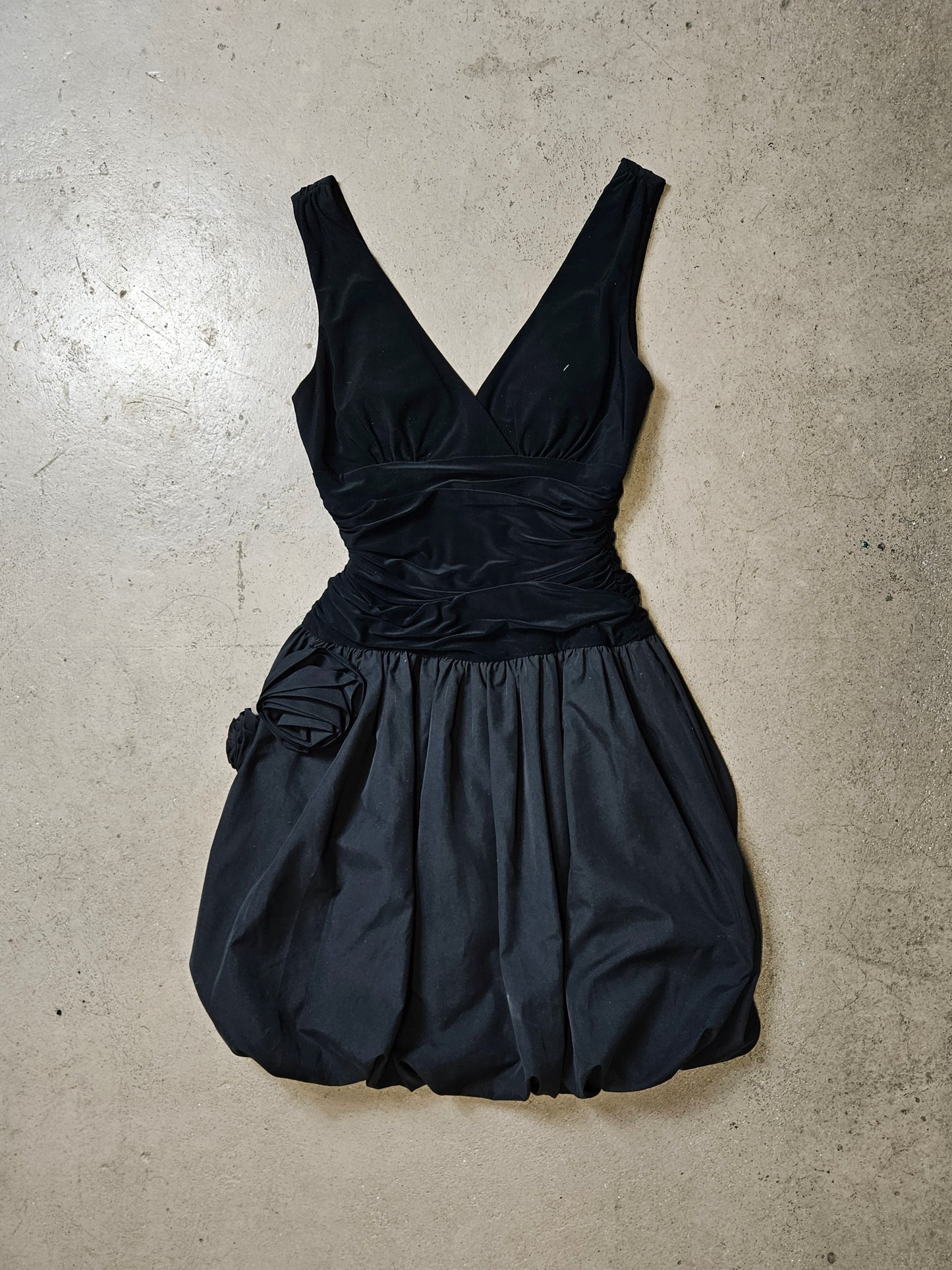 Robe bi matière légèrement bouffante