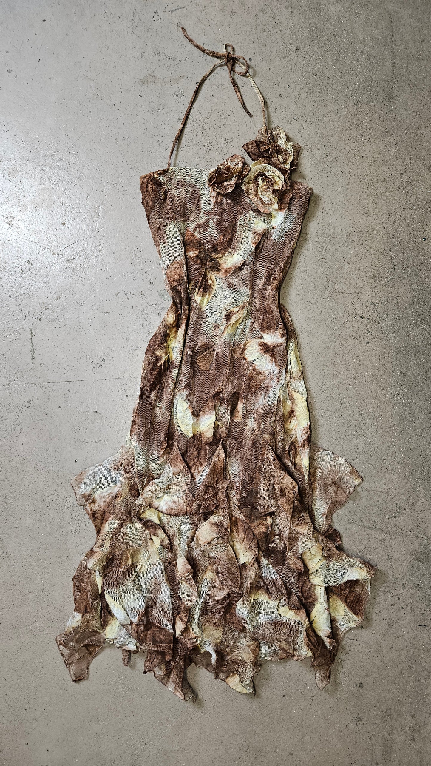 Robe dos nu en dentelle florale marron