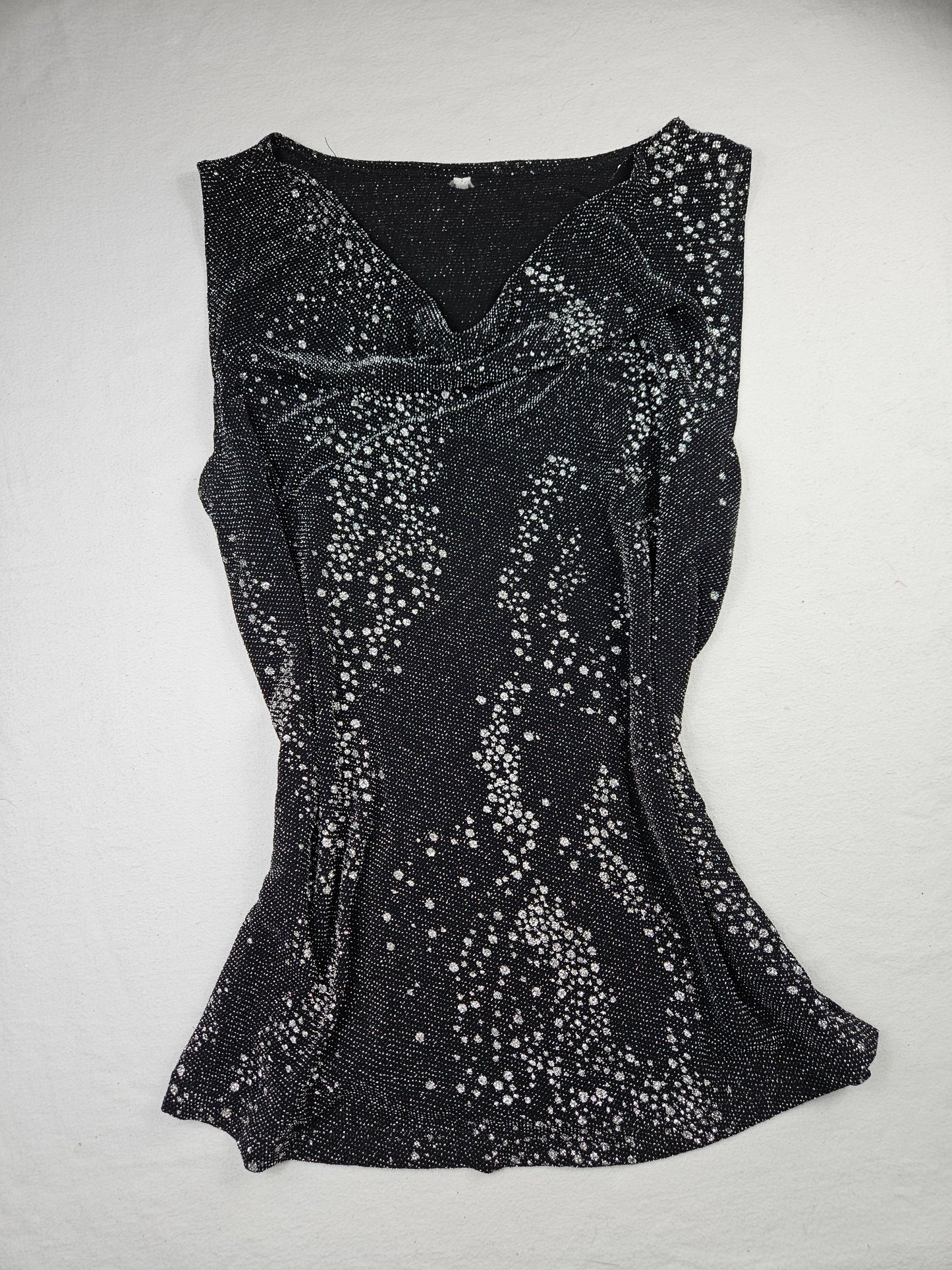 Cuello alto con pedrería