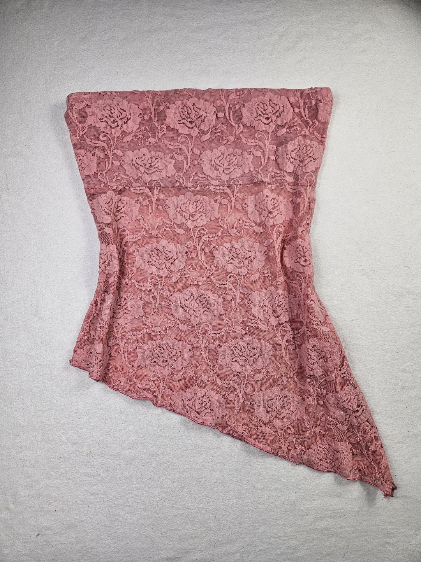 Top sin tirantes de encaje rosa