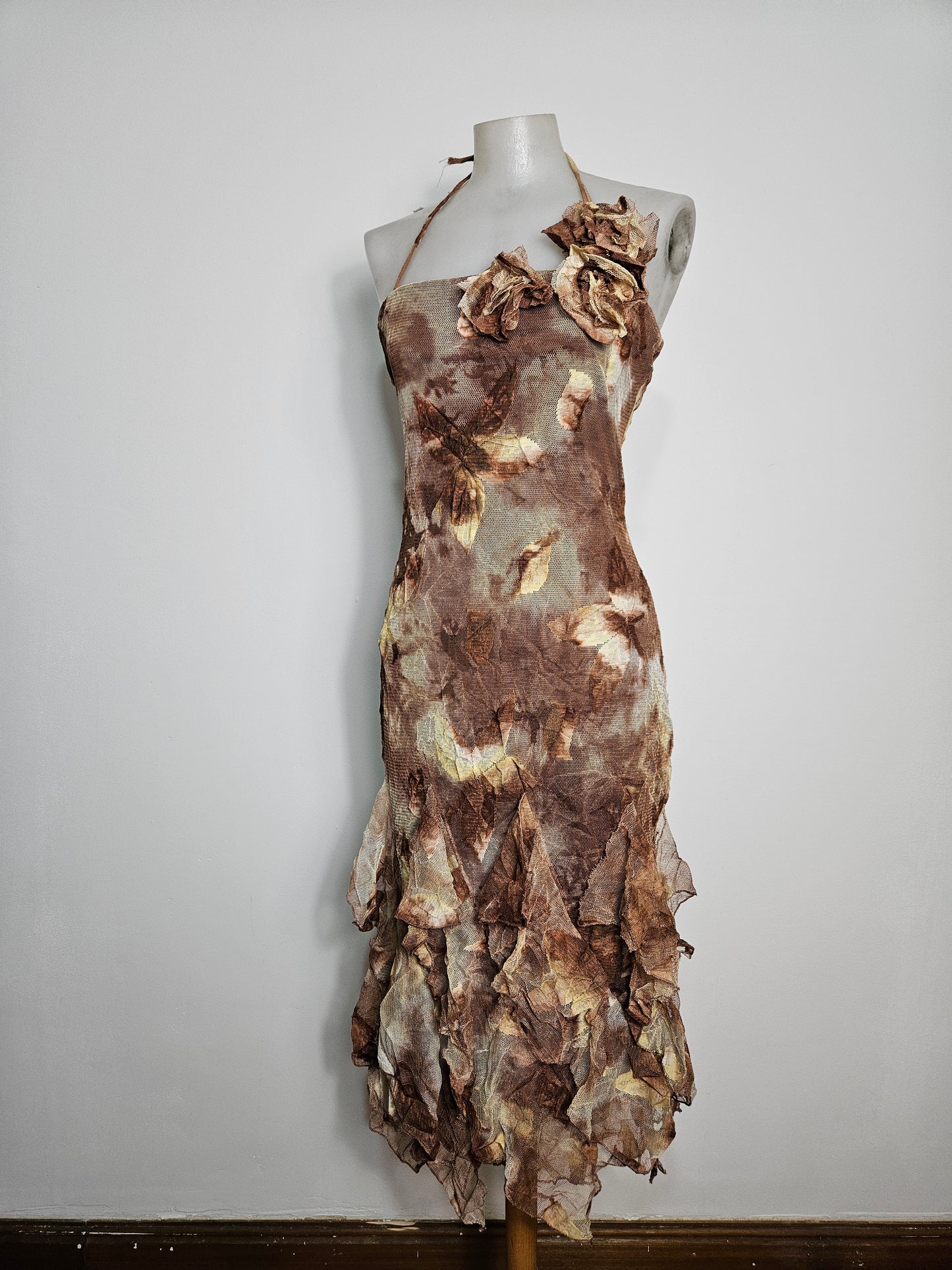 Robe dos nu en dentelle florale marron