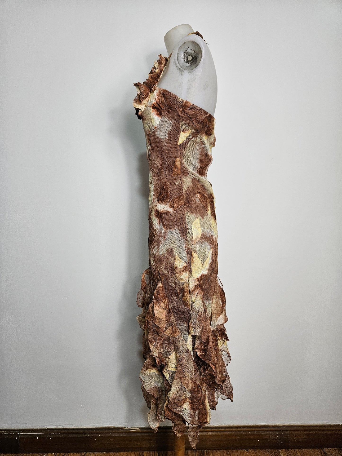 Robe dos nu en dentelle florale marron