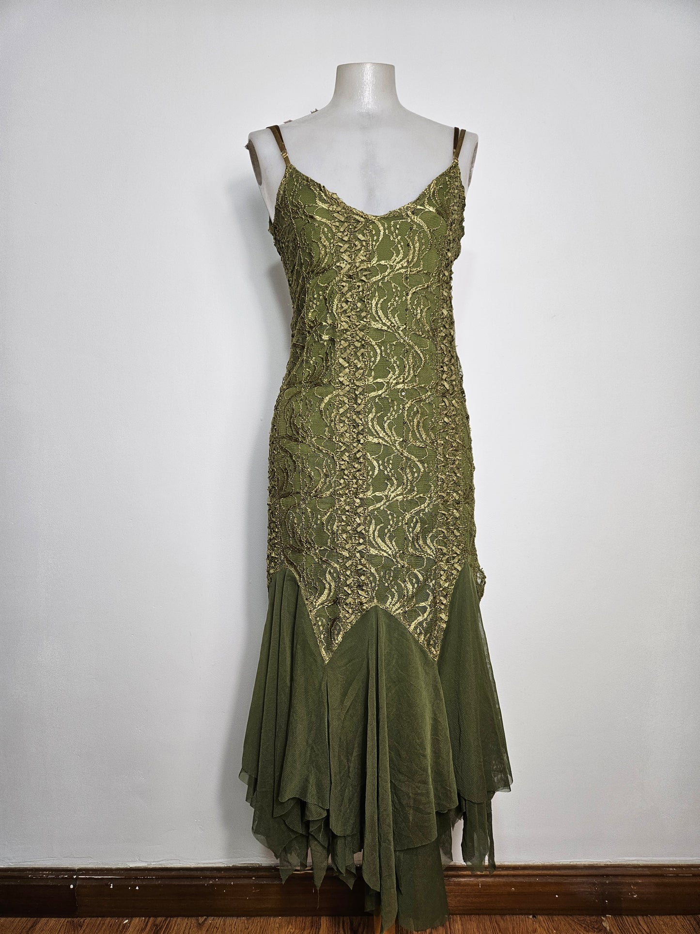 Robe dos nu en dentelle verte