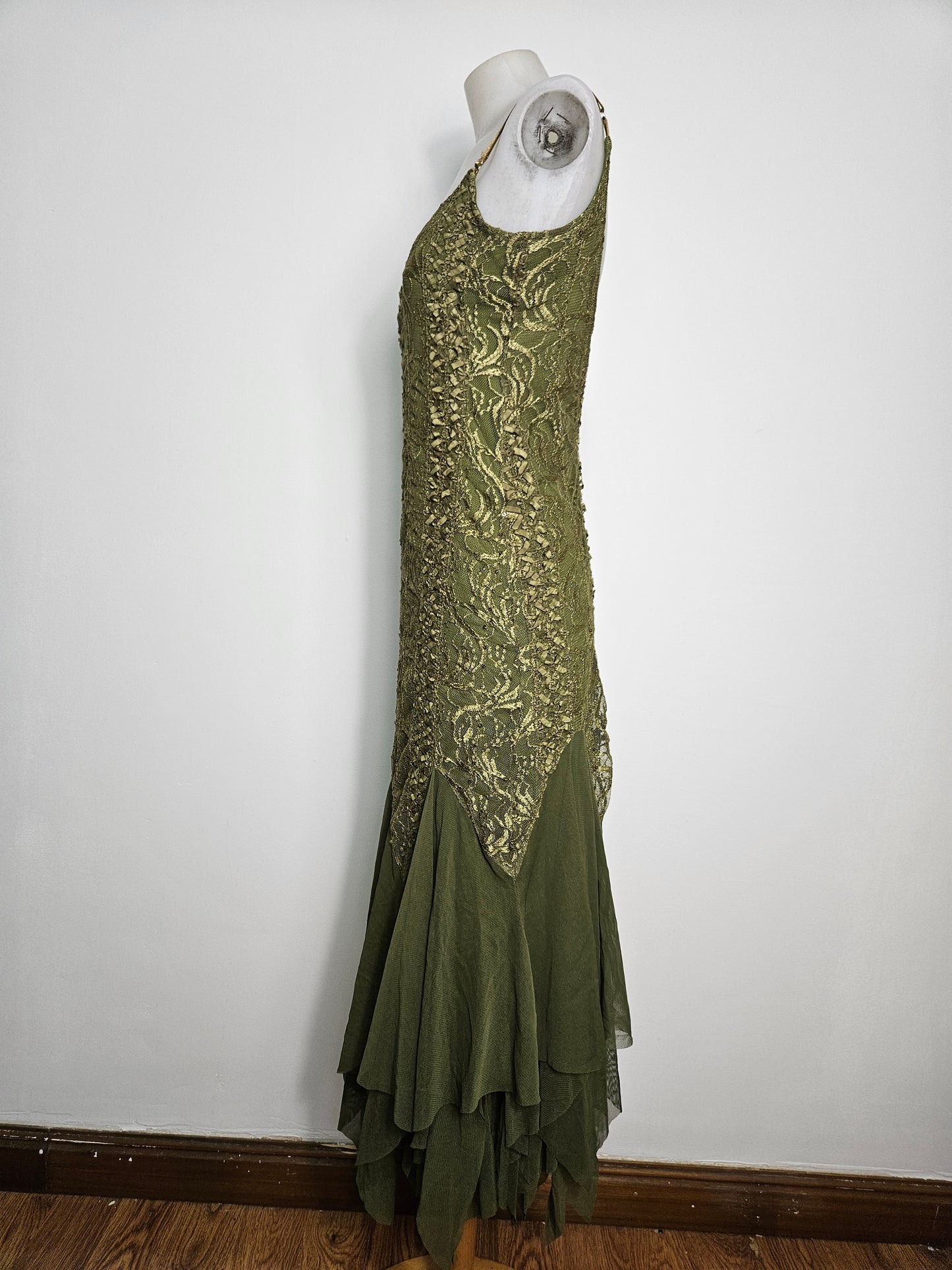 Robe dos nu en dentelle verte