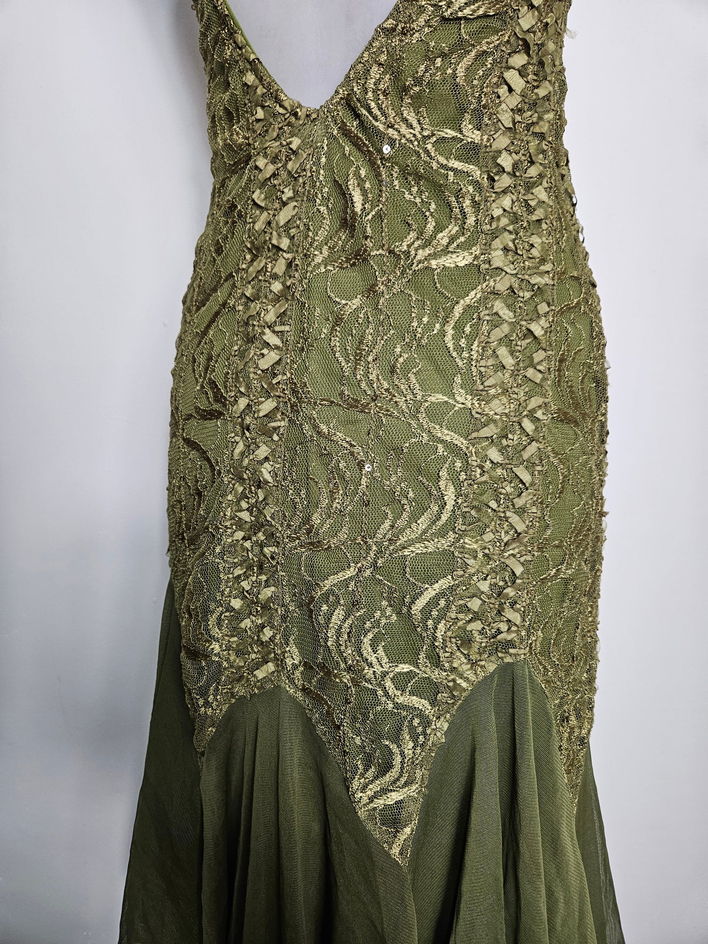 Robe dos nu en dentelle verte