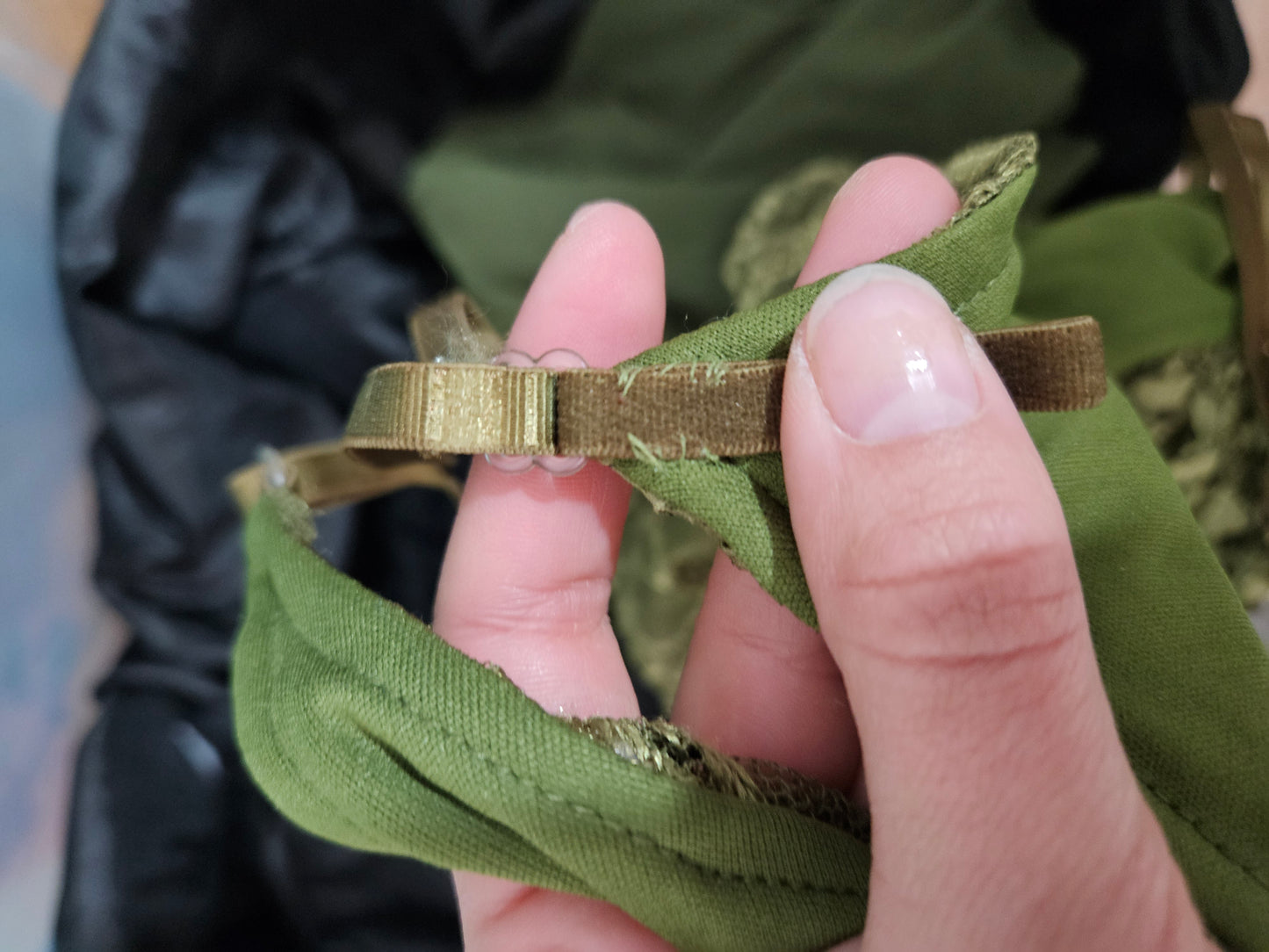 Robe dos nu en dentelle verte