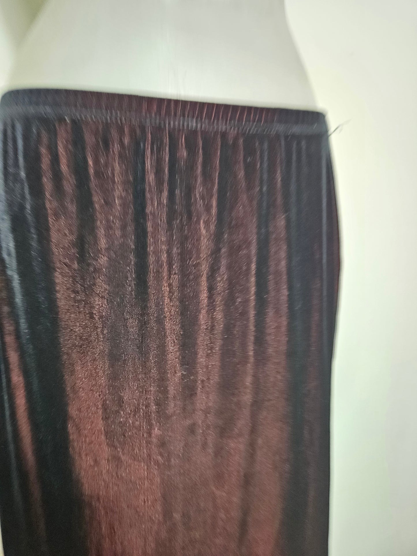 Falda corta de terciopelo