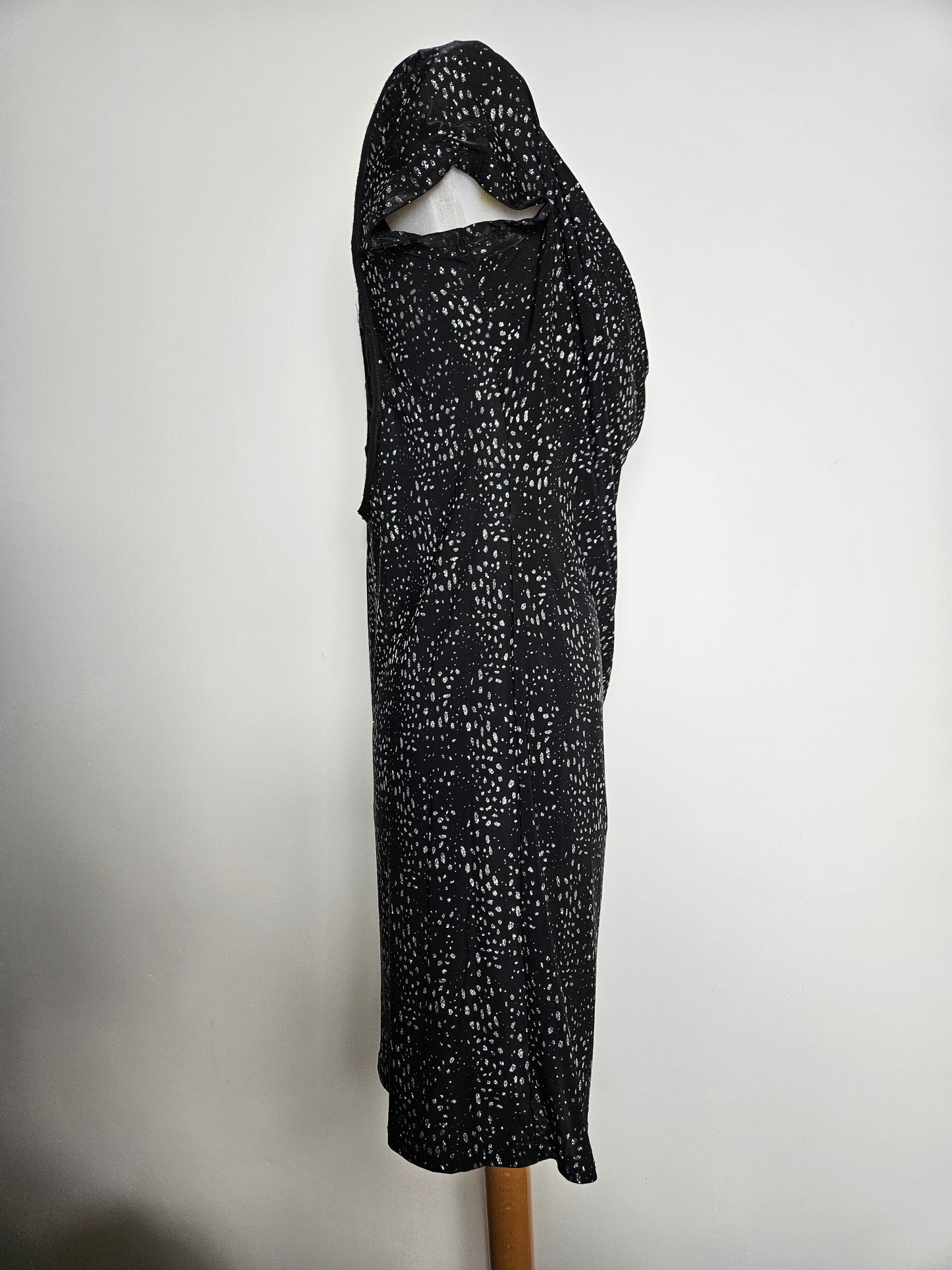 Robe dos nu strass argentés