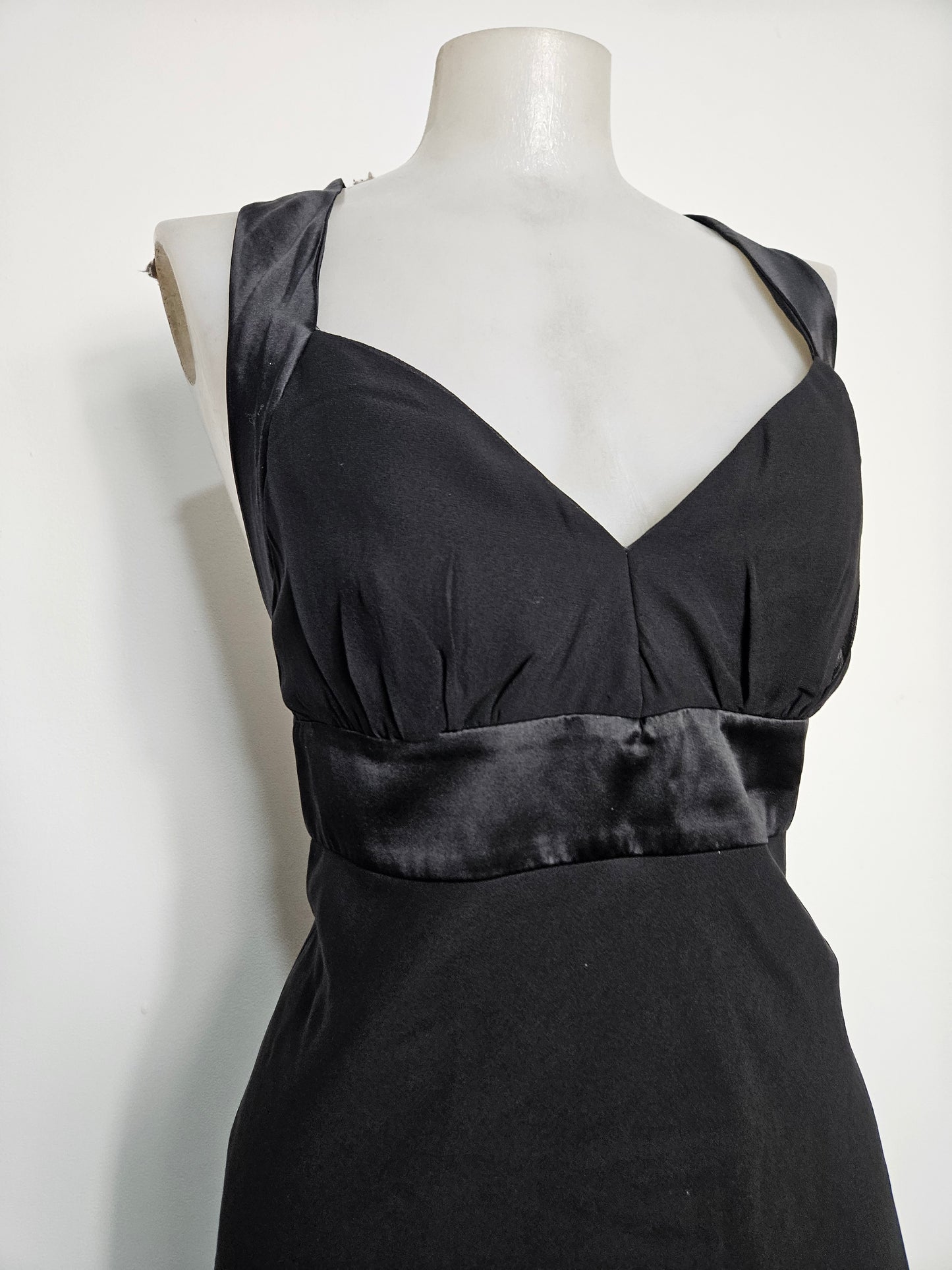 Vestido negro fluido