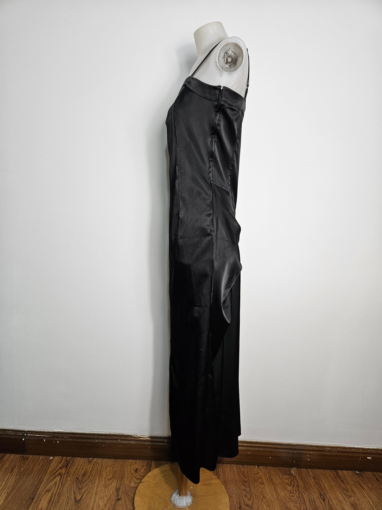 Maxi robe noire satinée