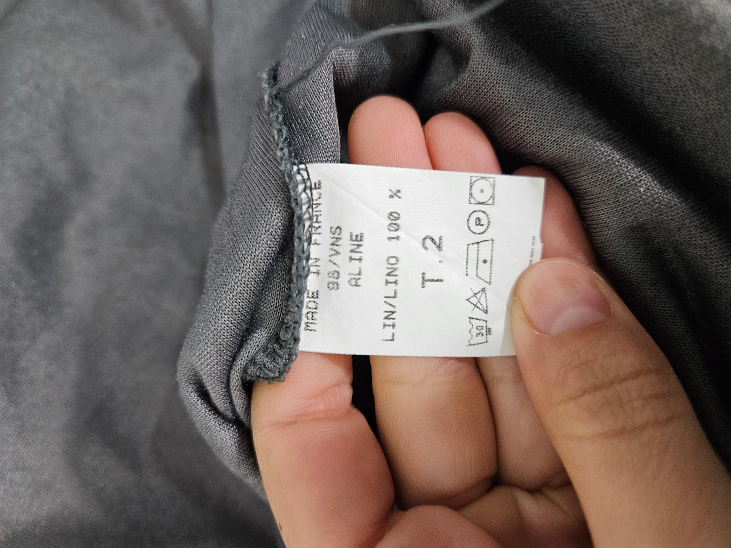 Vestido de terciopelo gris de pelo corto