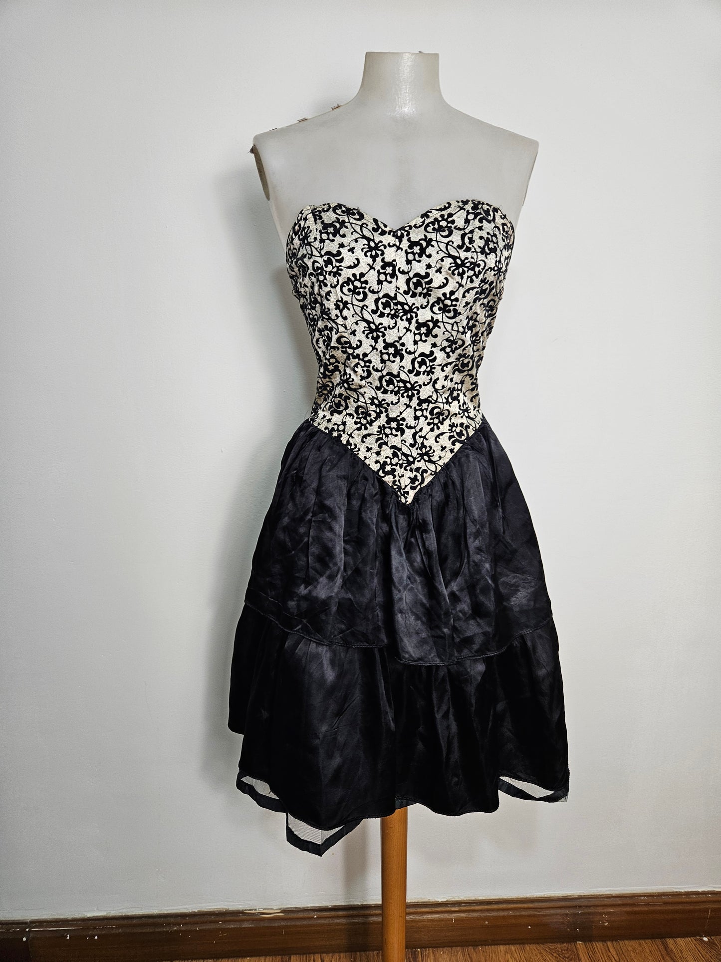 Robe bustier baroque