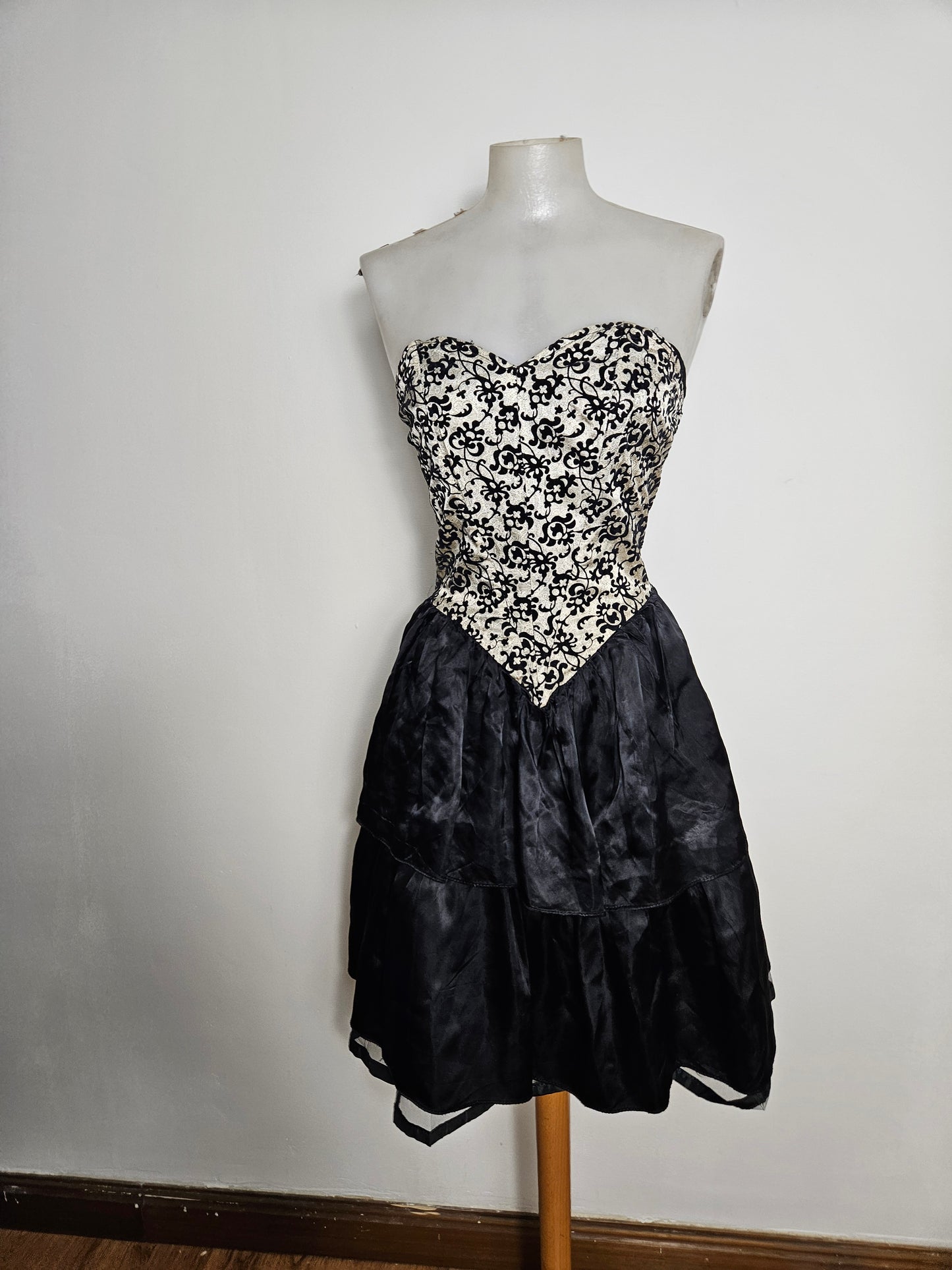 Robe bustier baroque
