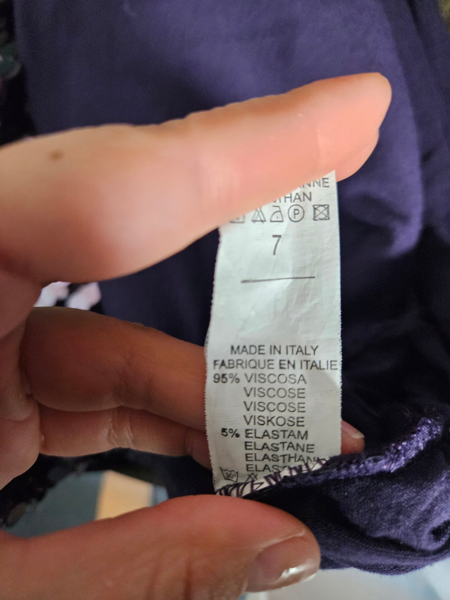 Robe dos nu à sequins violet