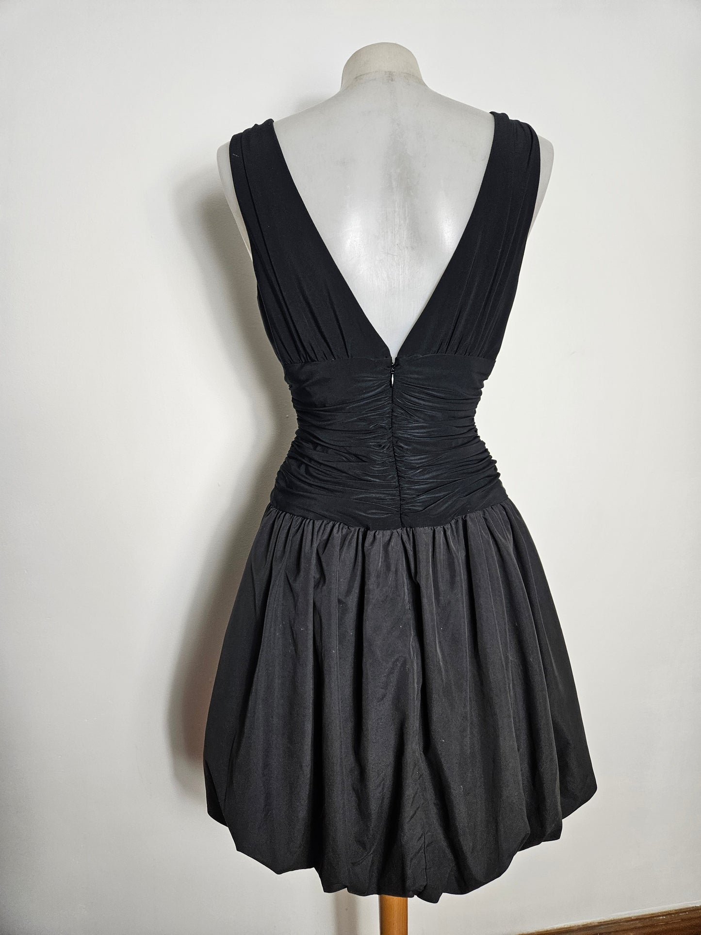 Robe bi matière légèrement bouffante