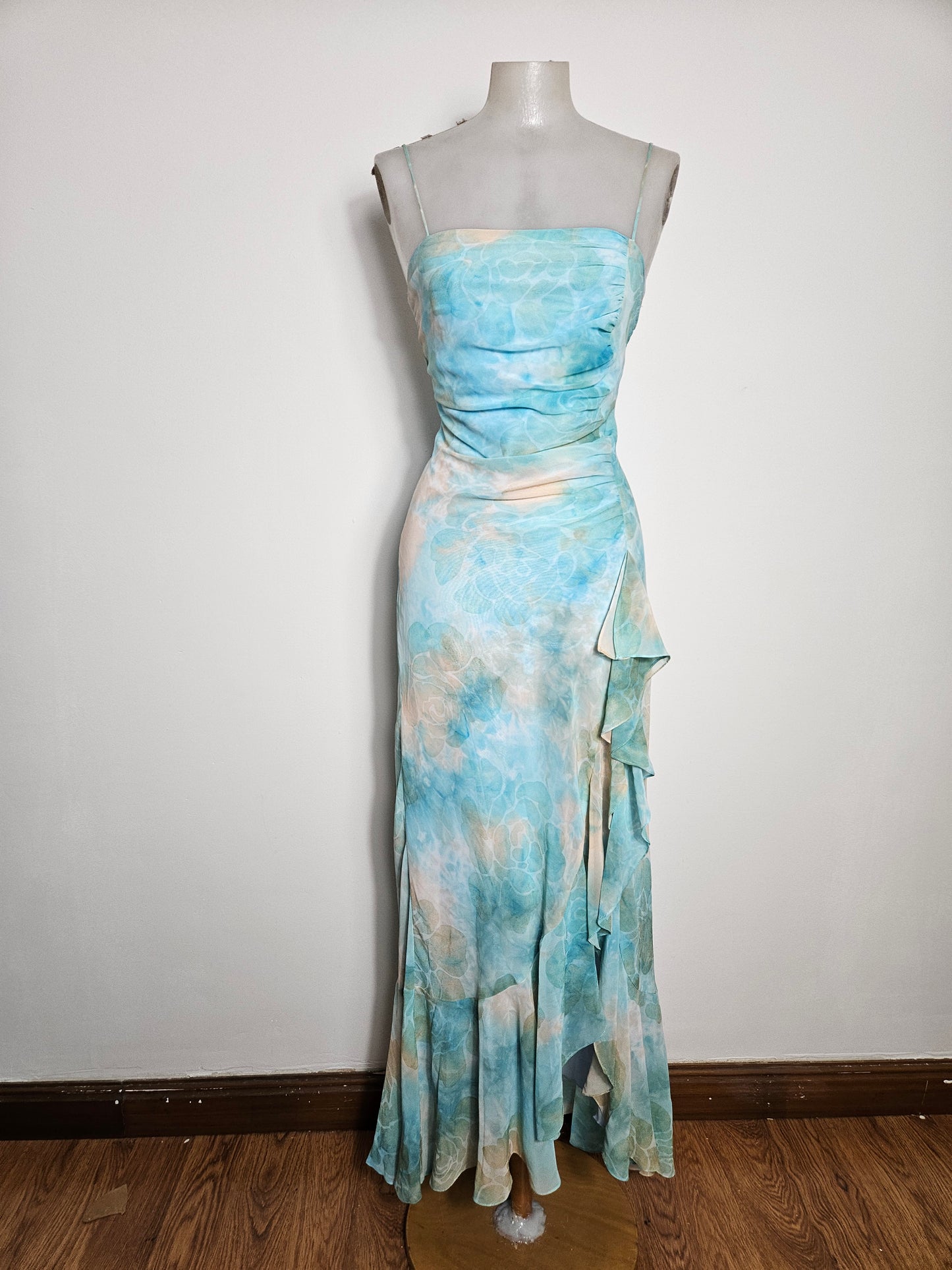 Vestido largo de gasa azul