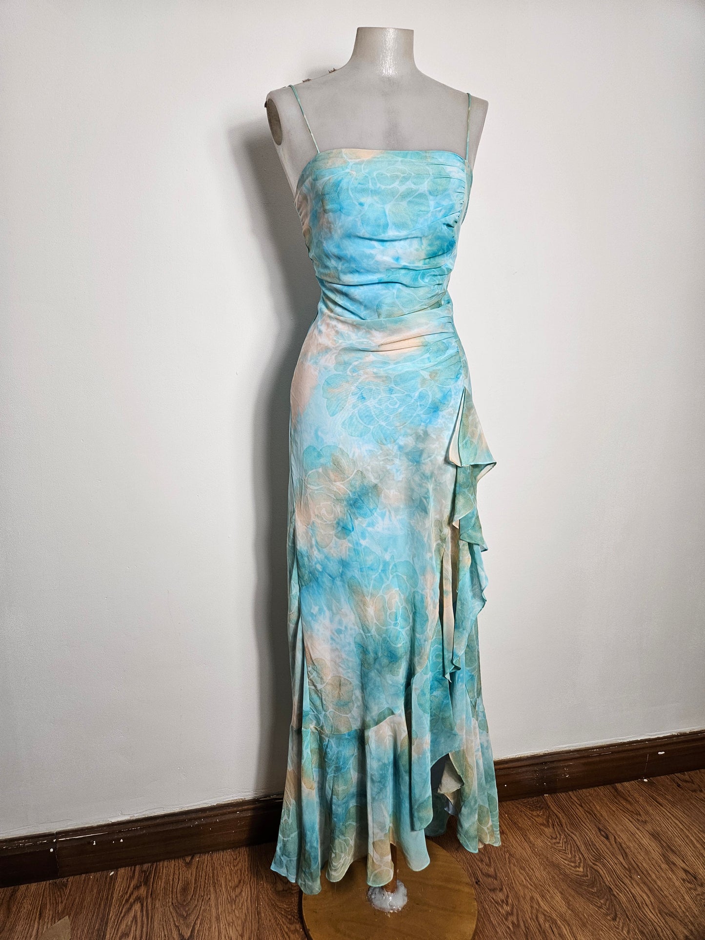 Vestido largo de gasa azul