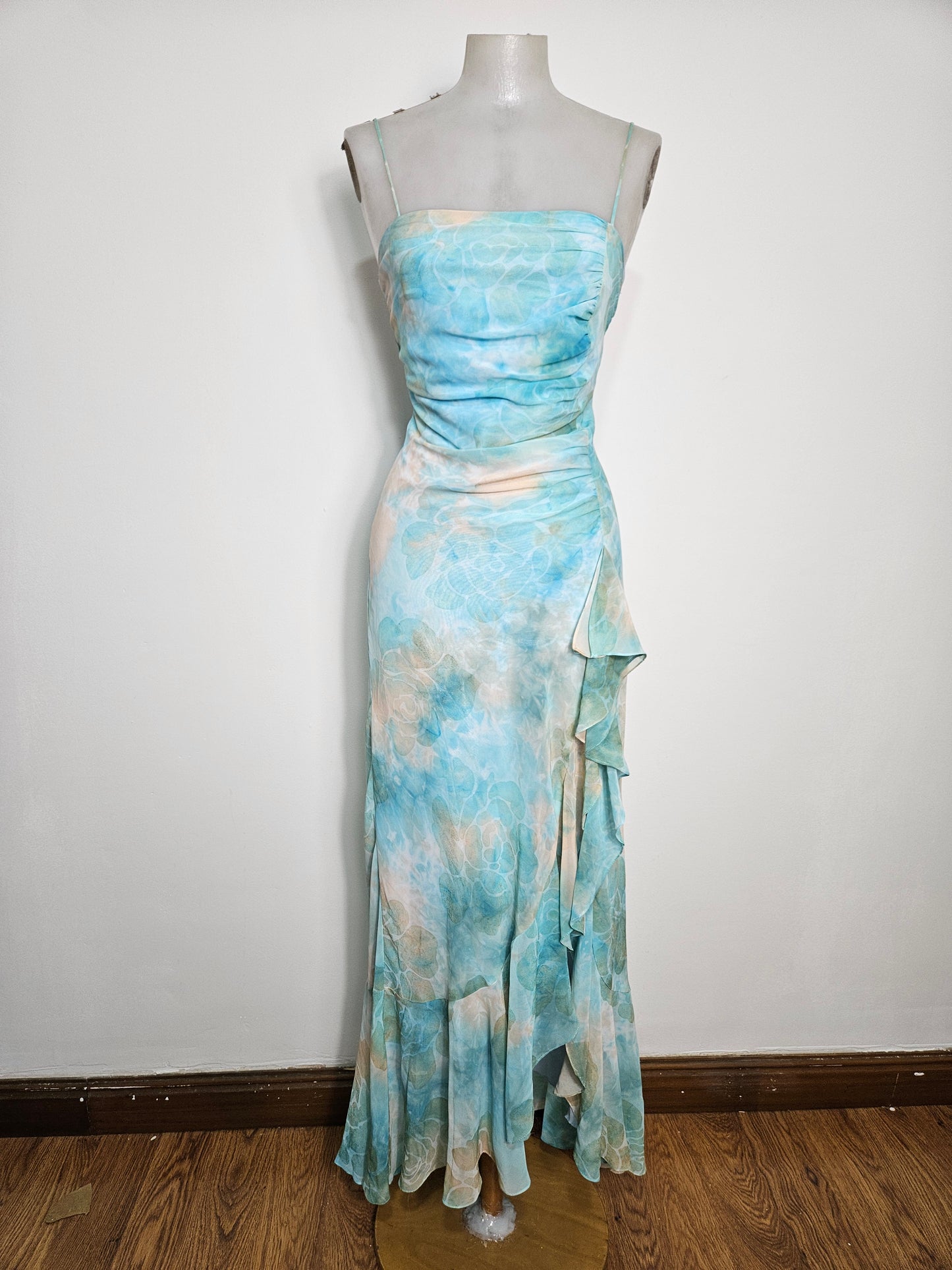 Vestido largo de gasa azul