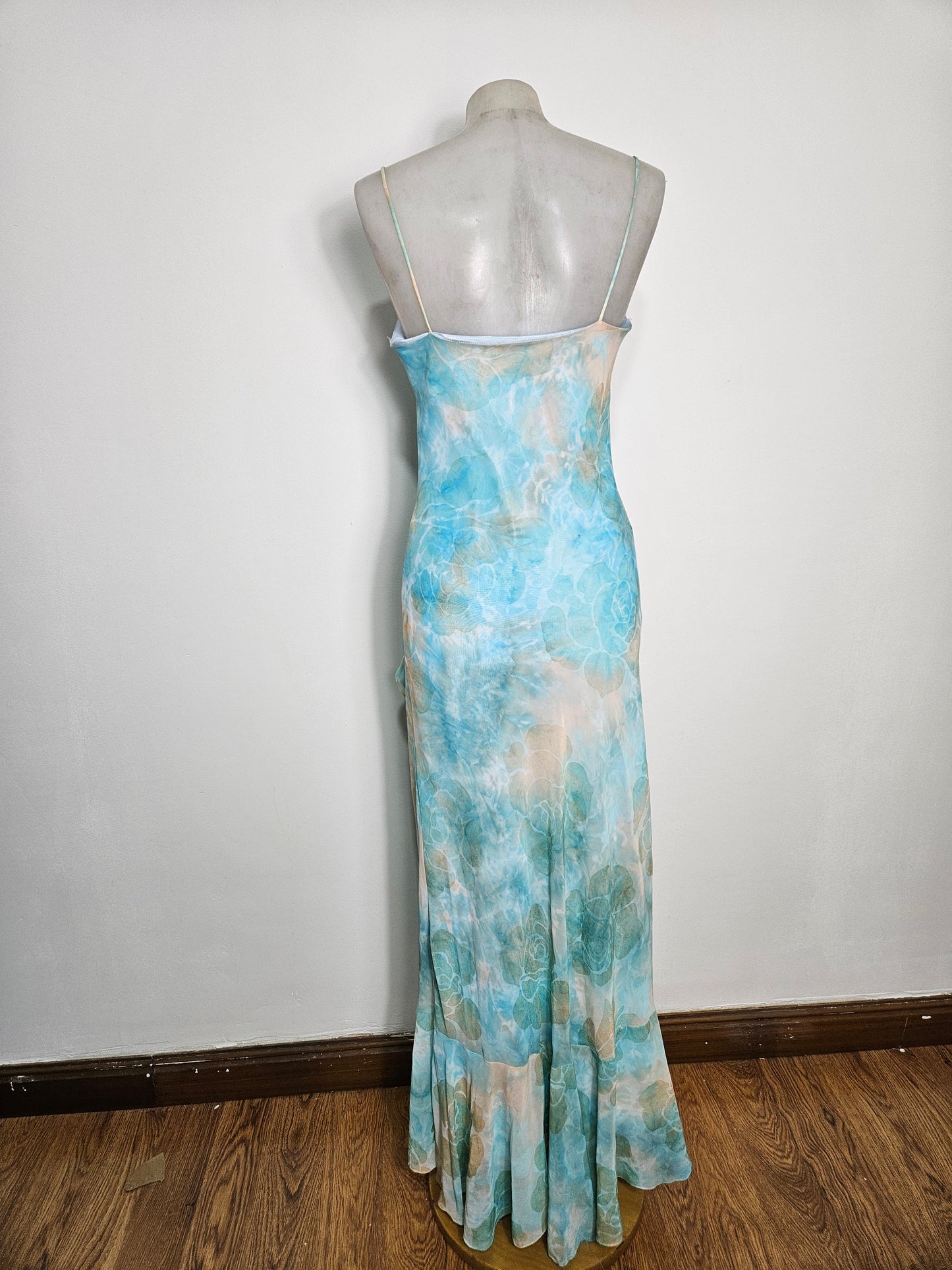 Vestido largo de gasa azul