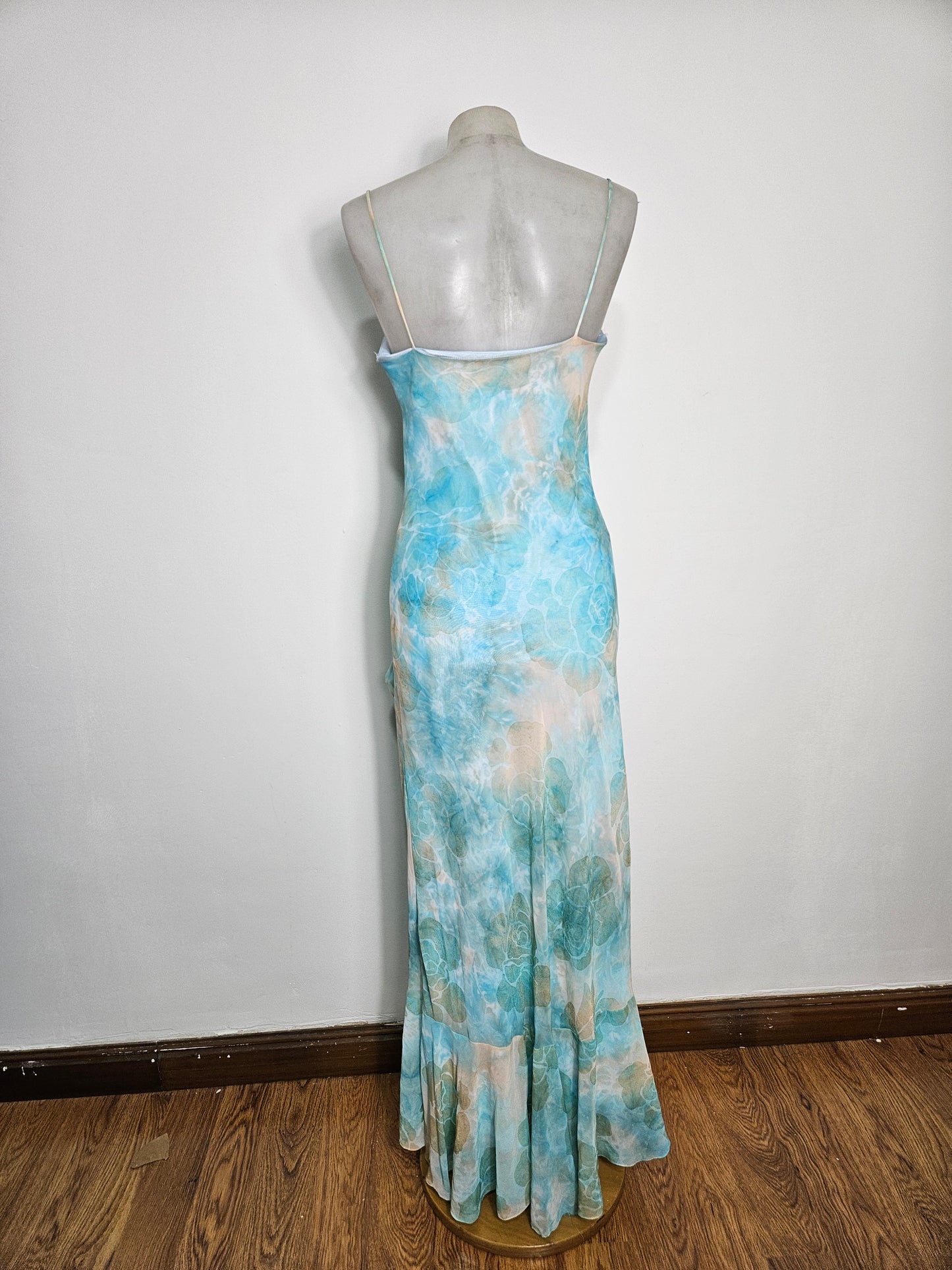 Vestido largo de gasa azul