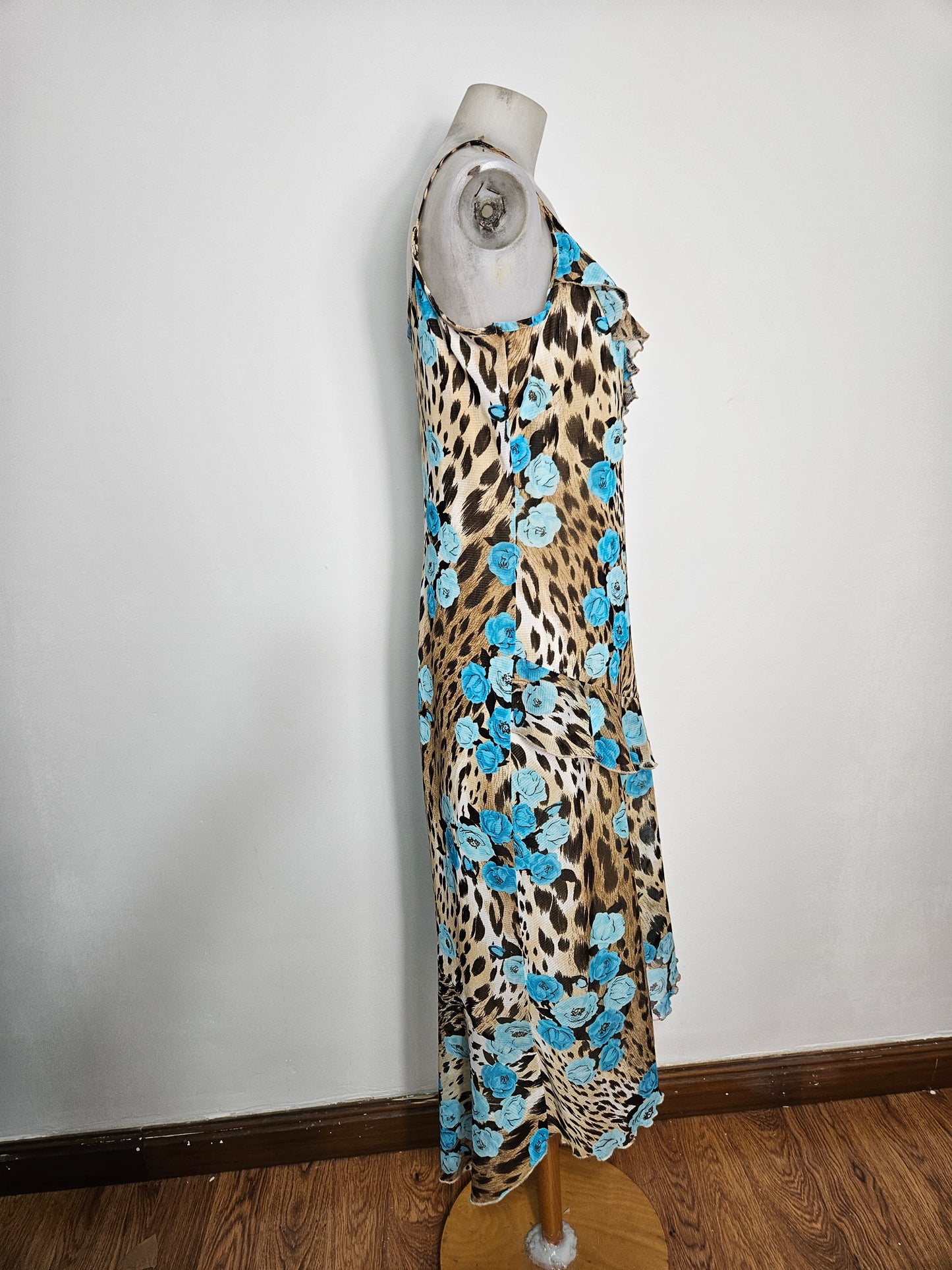Robe léopard à volants
