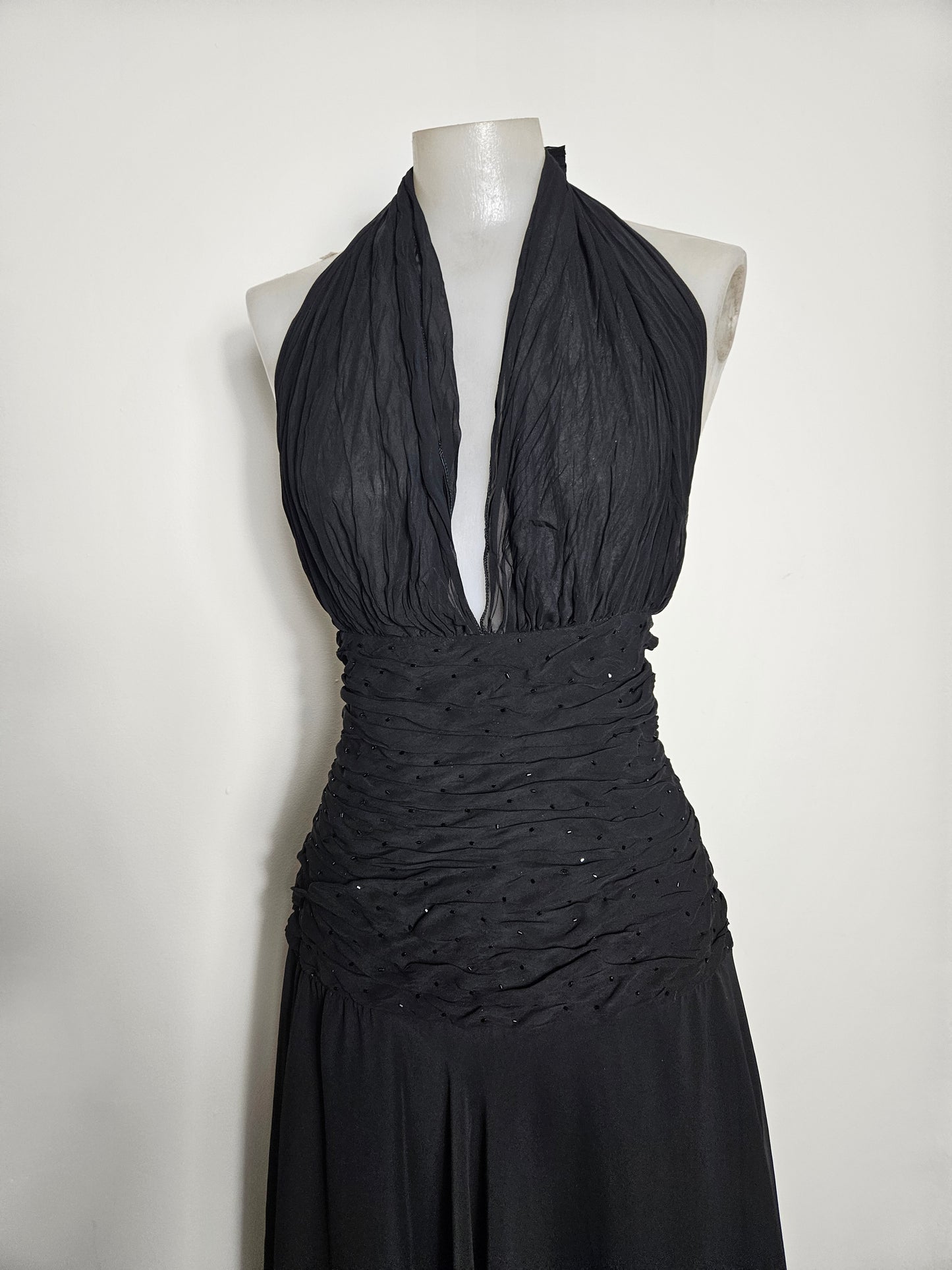 Vestido largo de gasa negra