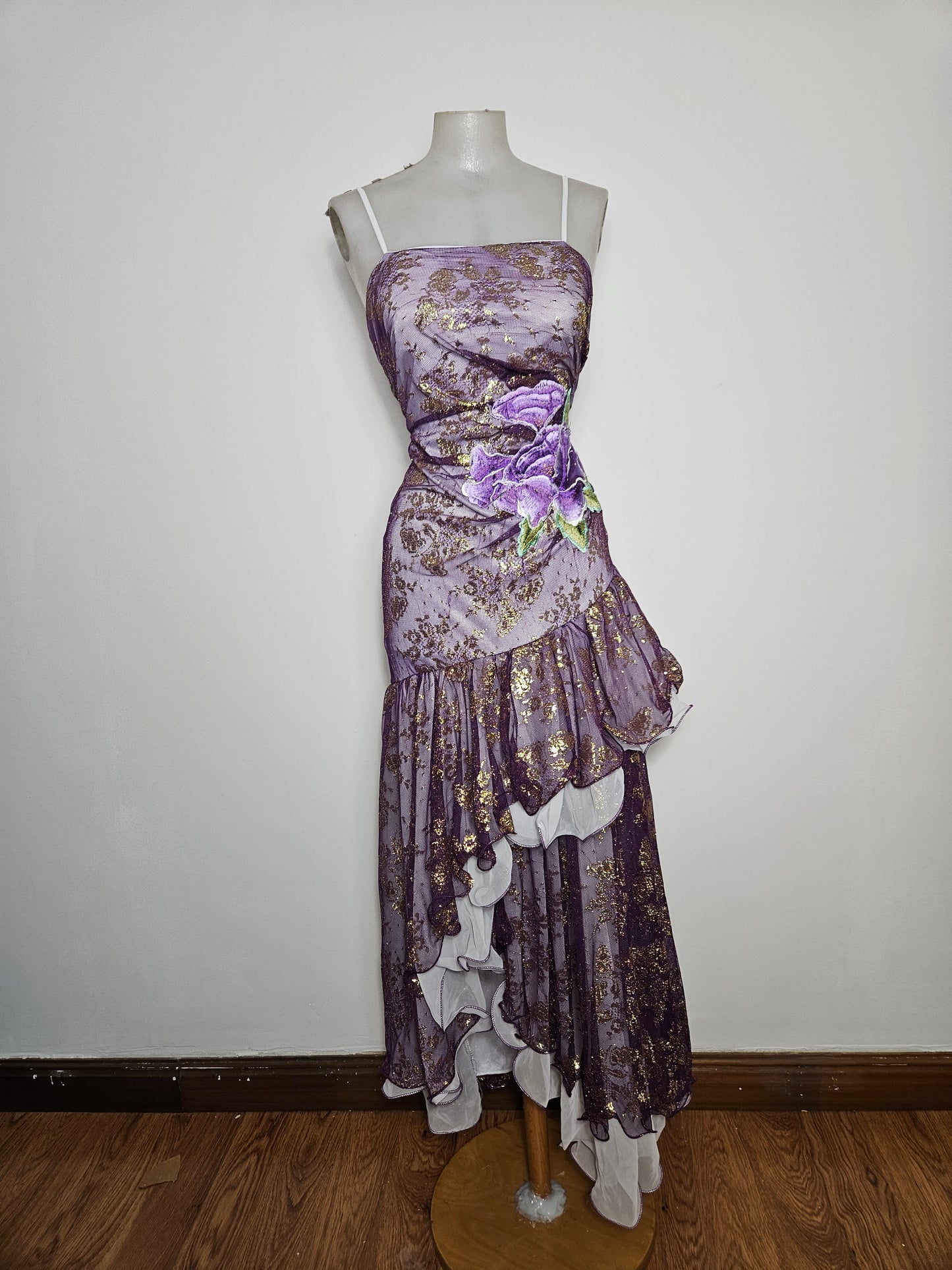 Robe en dentelle à motif floral