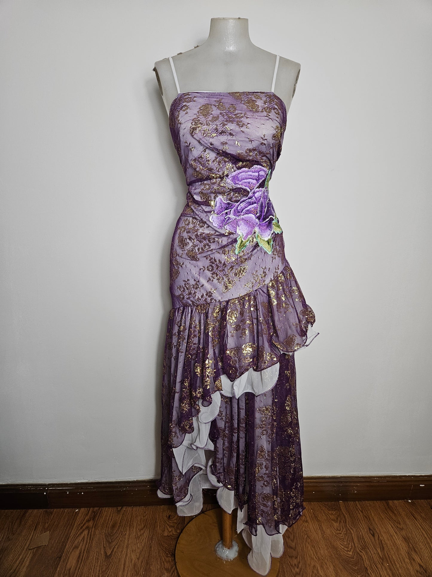 Robe en dentelle à motif floral