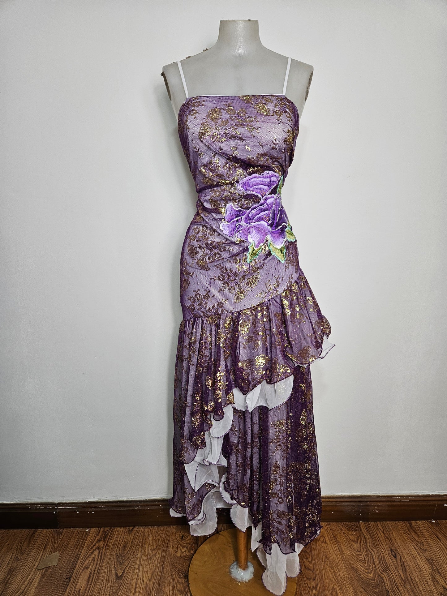 Robe en dentelle à motif floral