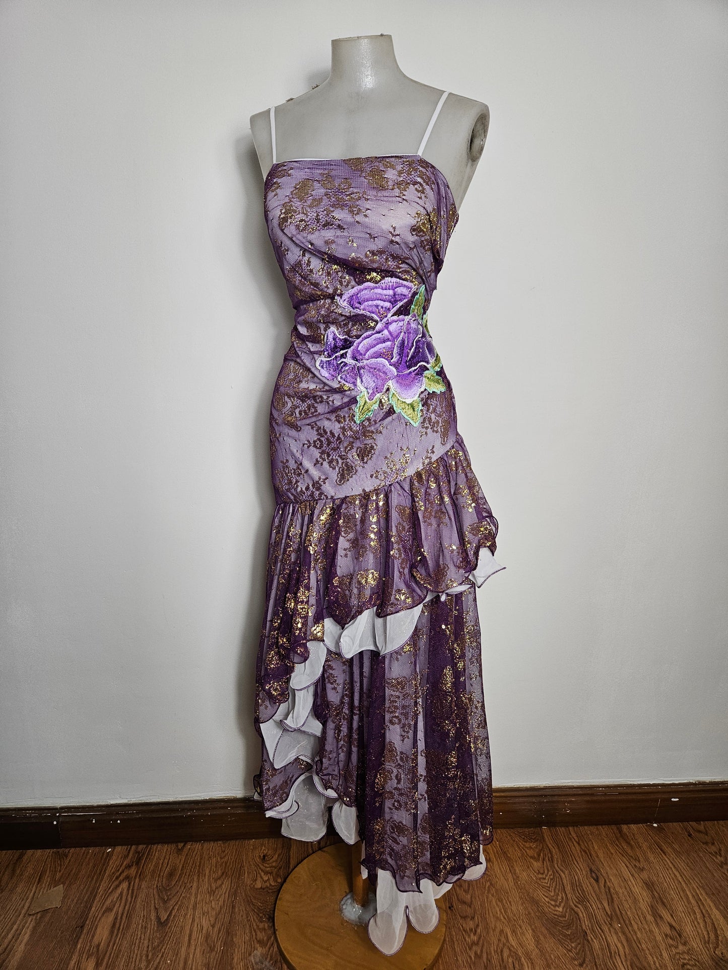 Robe en dentelle à motif floral