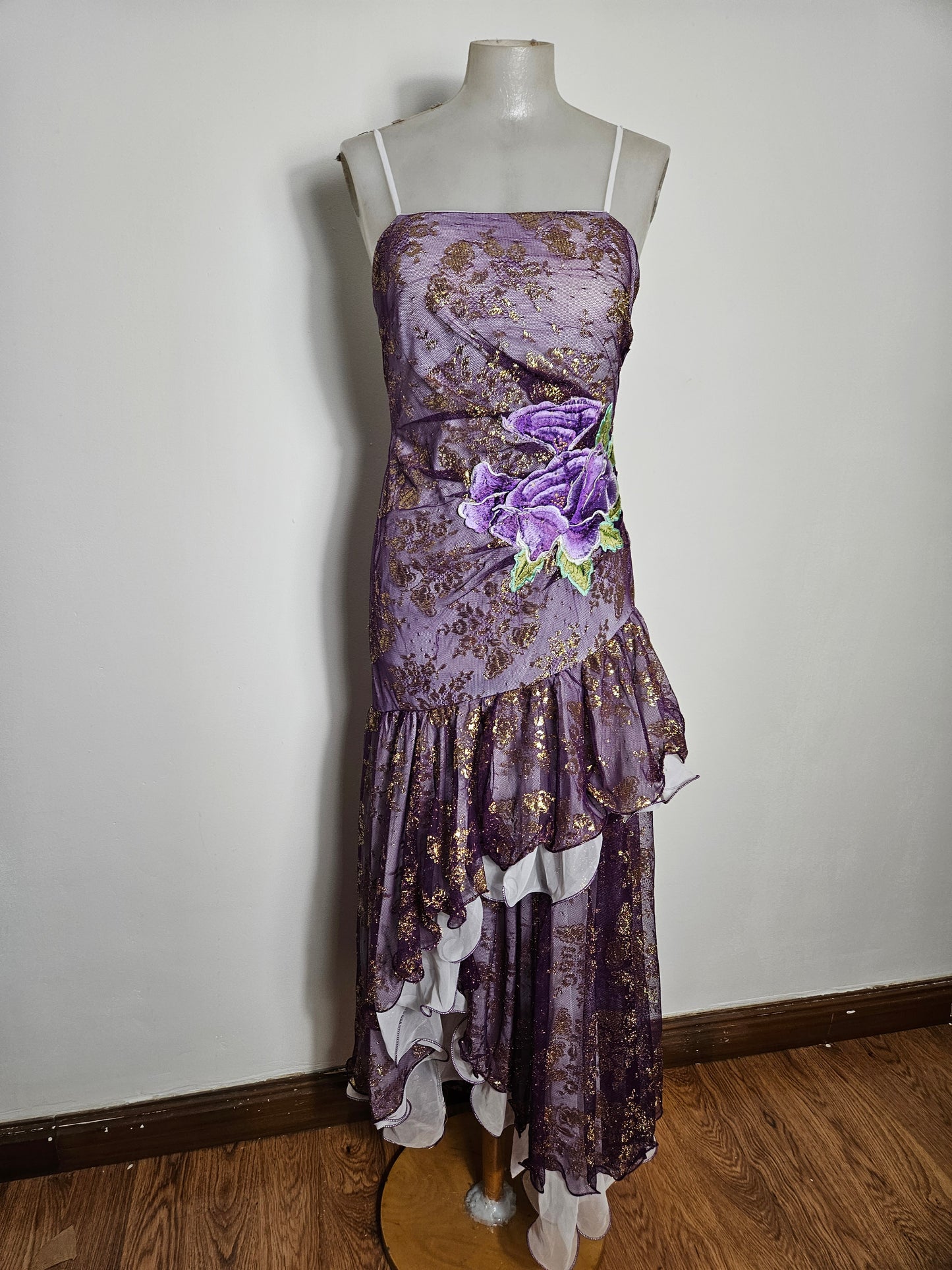 Robe en dentelle à motif floral