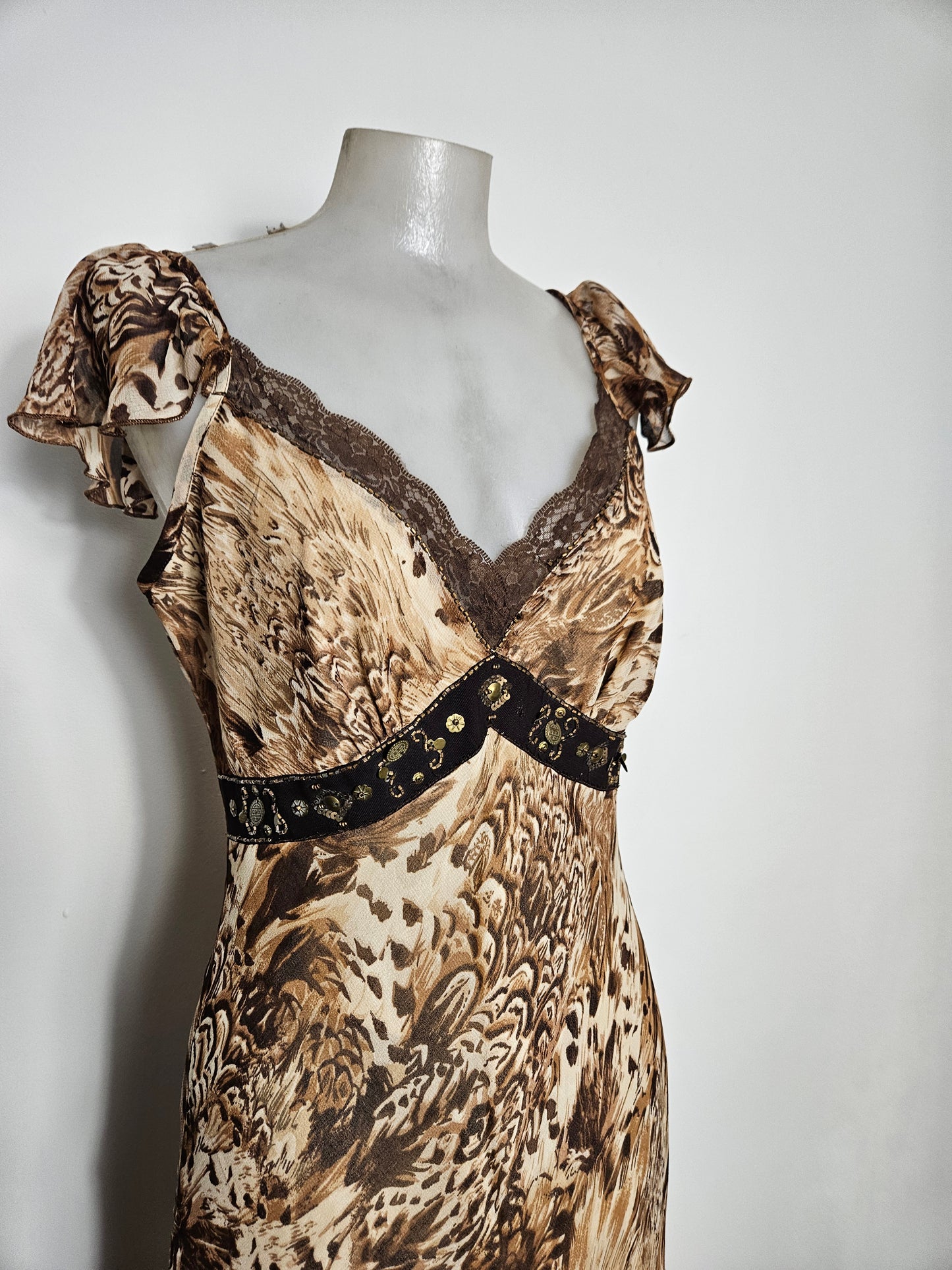 Robe asymétrique en voile beige et marron