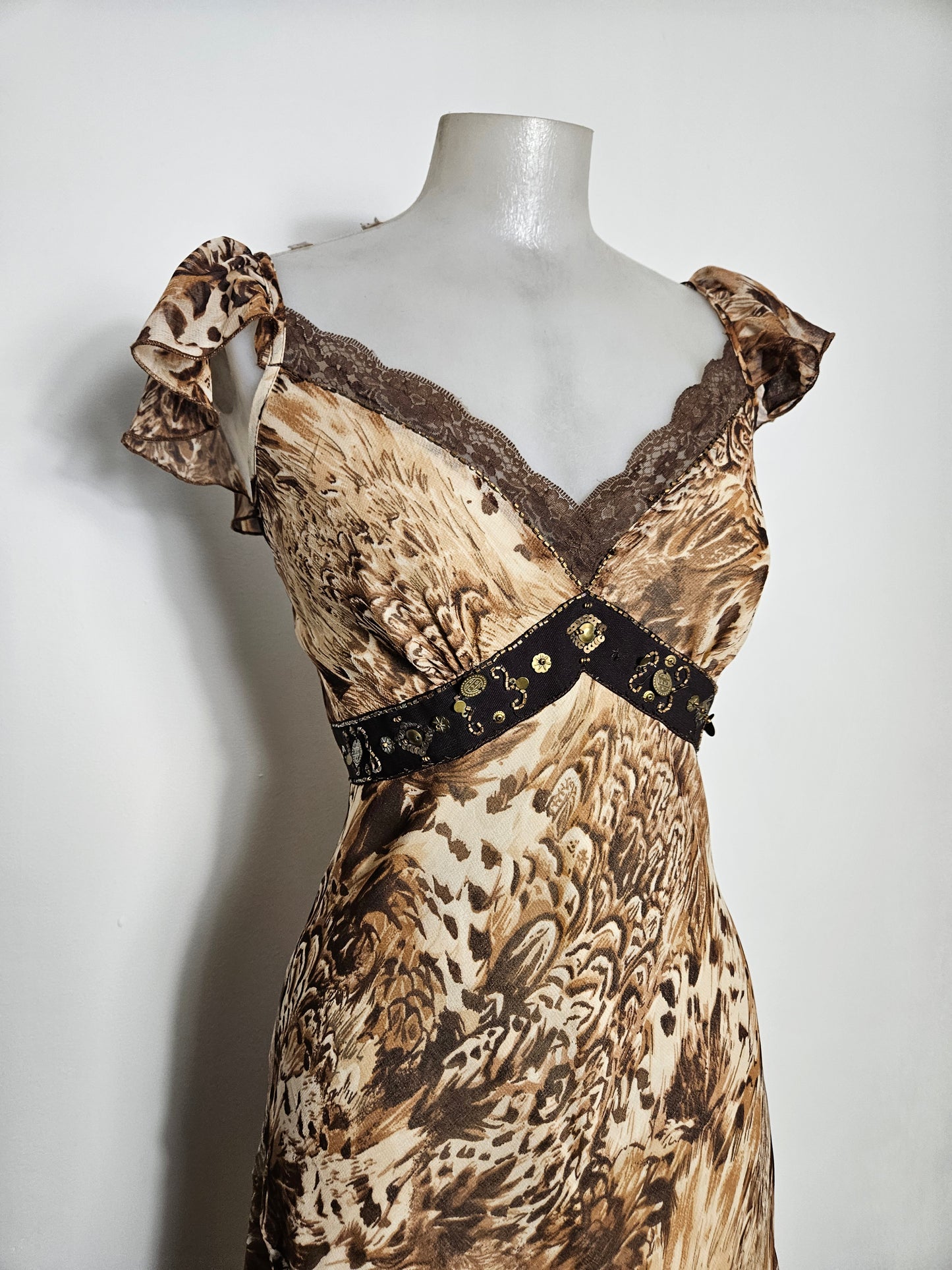 Robe asymétrique en voile beige et marron