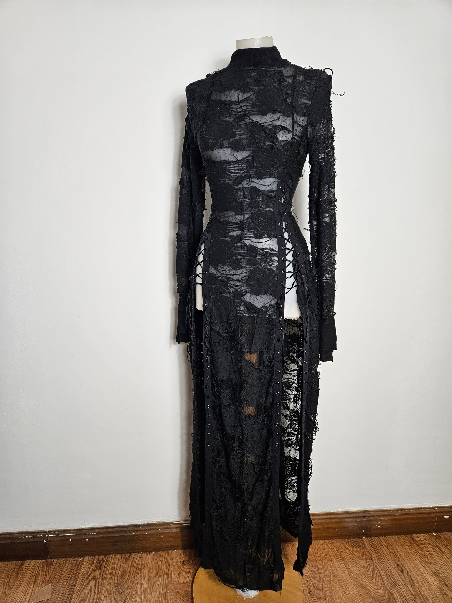 Maxivestido con detalles de cordones Punk Rave