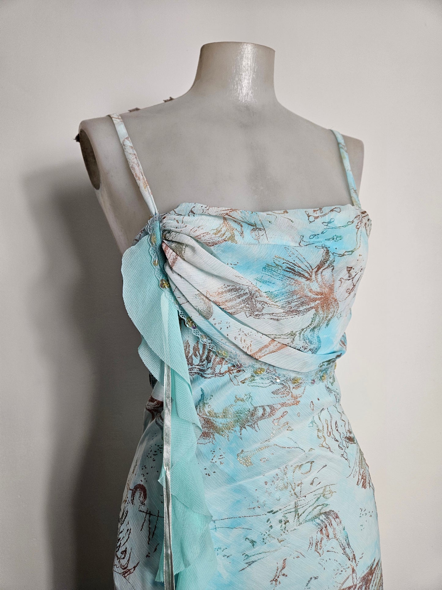 Robe bleue asymétrique en soie