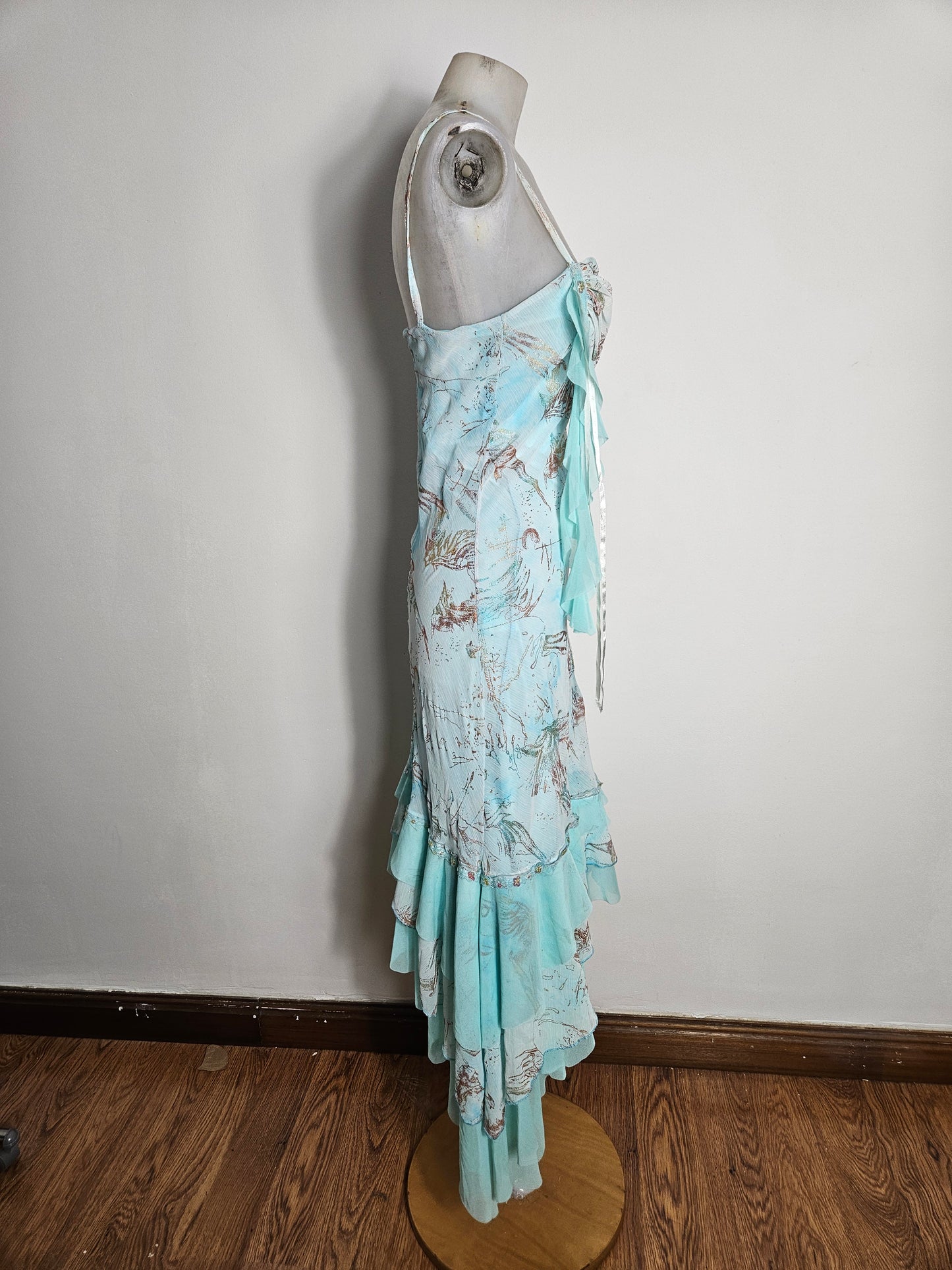 Robe bleue asymétrique en soie