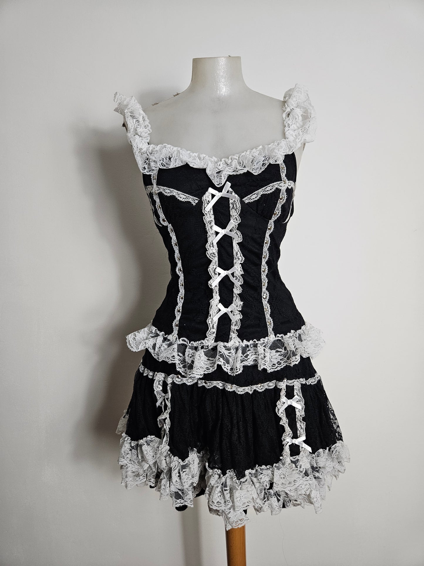 Ensemble dentelle noir et blanc