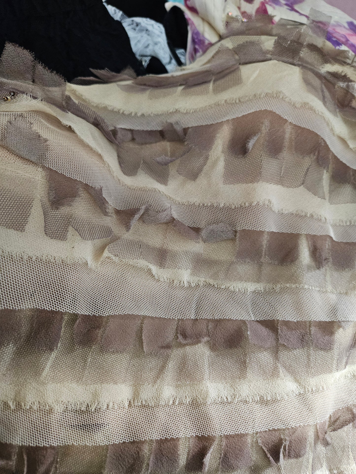 Ensemble à volants tons beige et marron