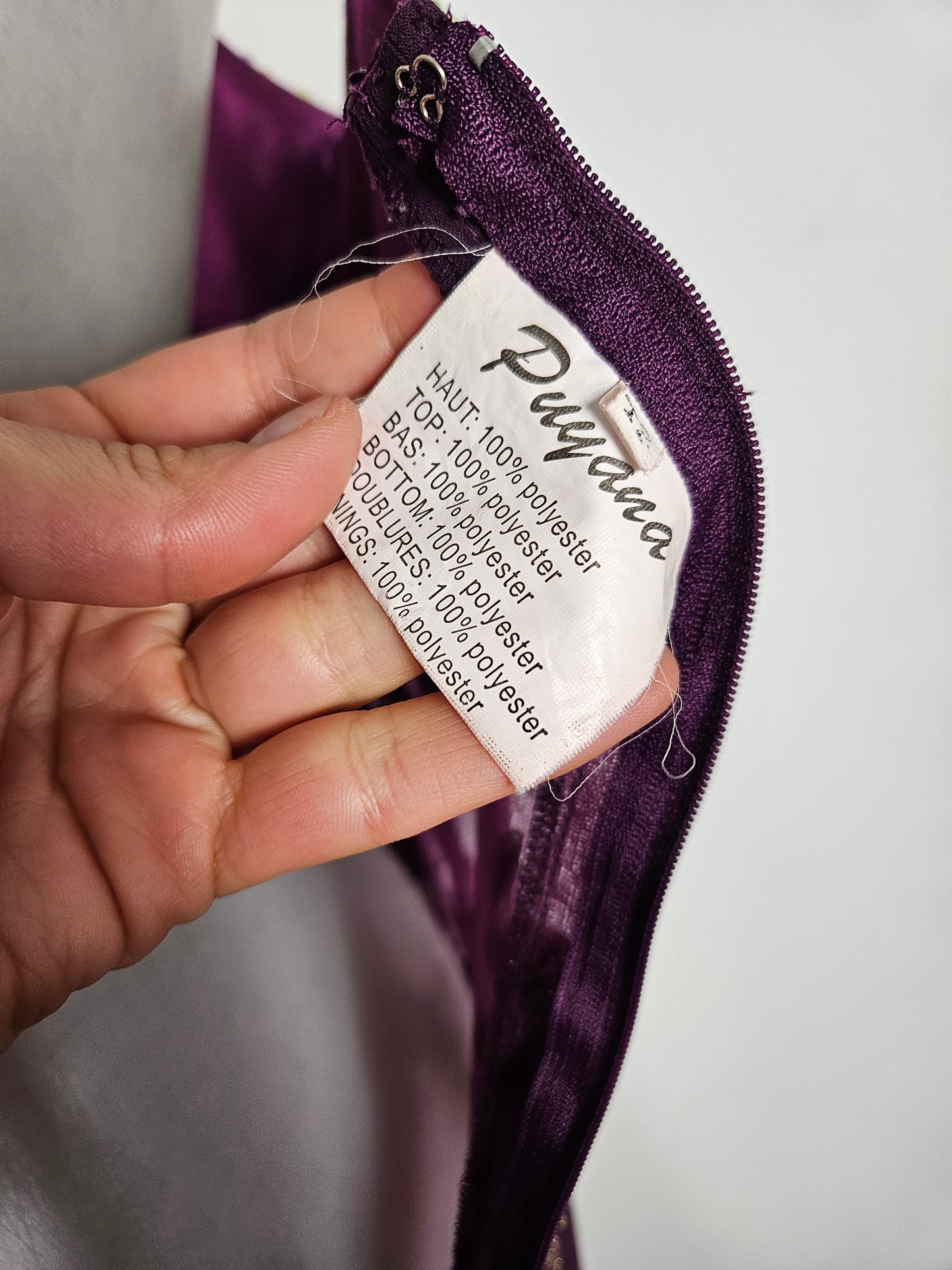 Vestido largo morado bordado