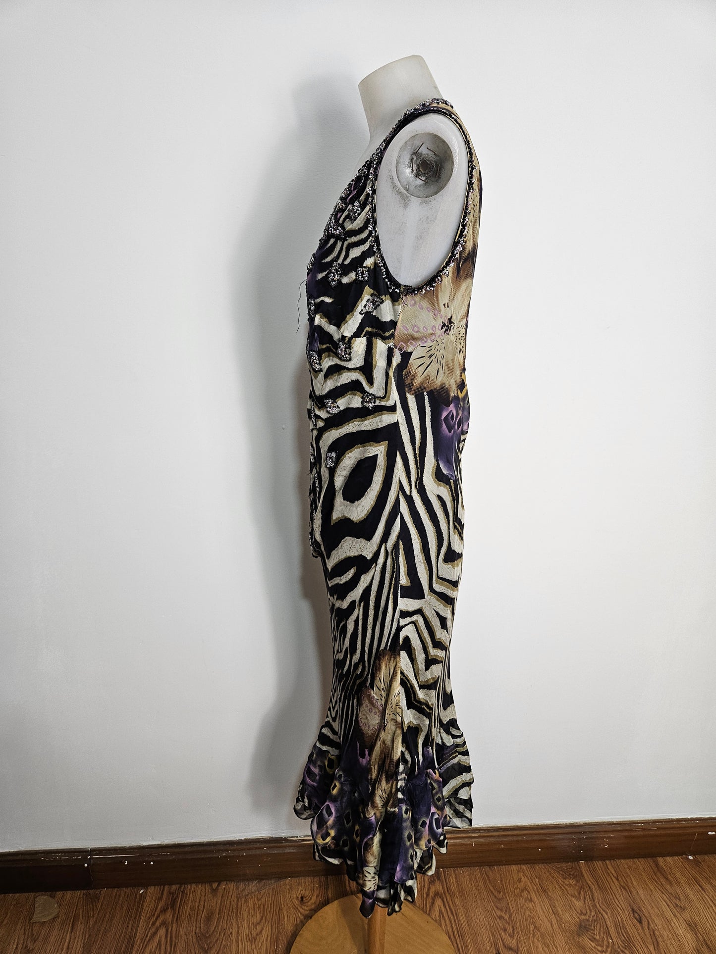 Vestido con bordado de cuentas