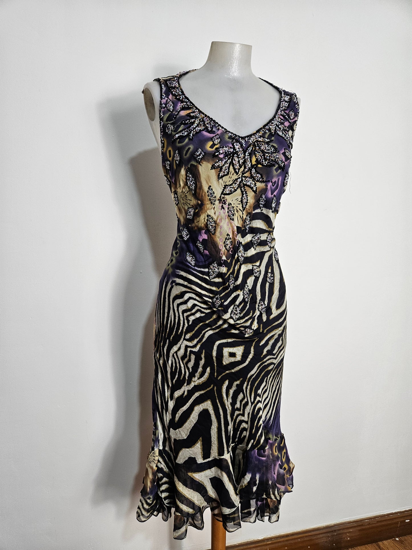 Vestido con bordado de cuentas