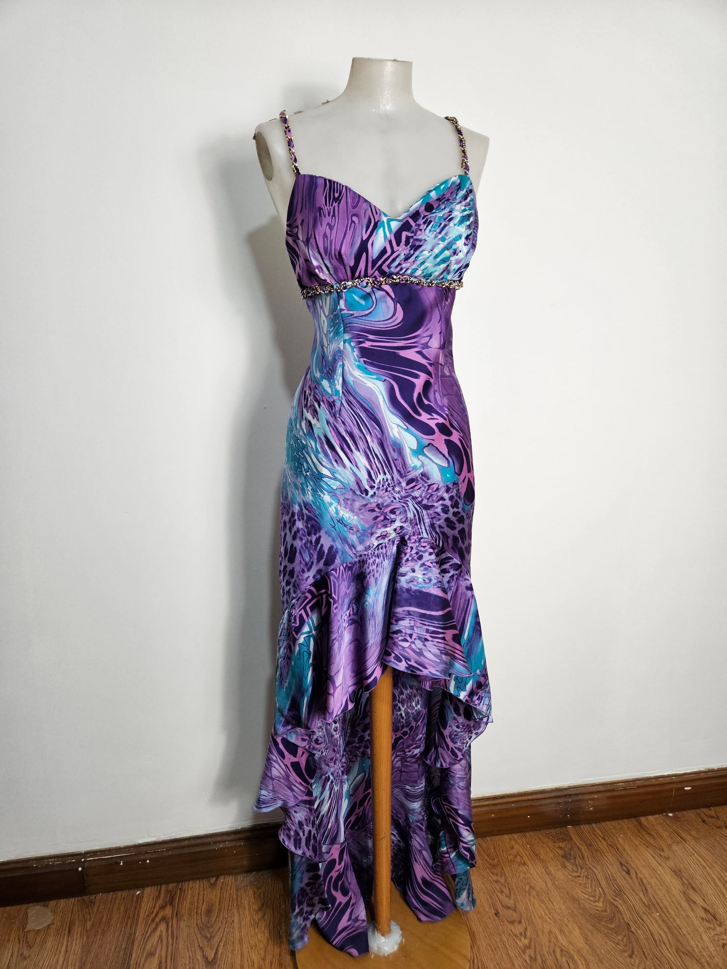 Vestido largo morado y azul