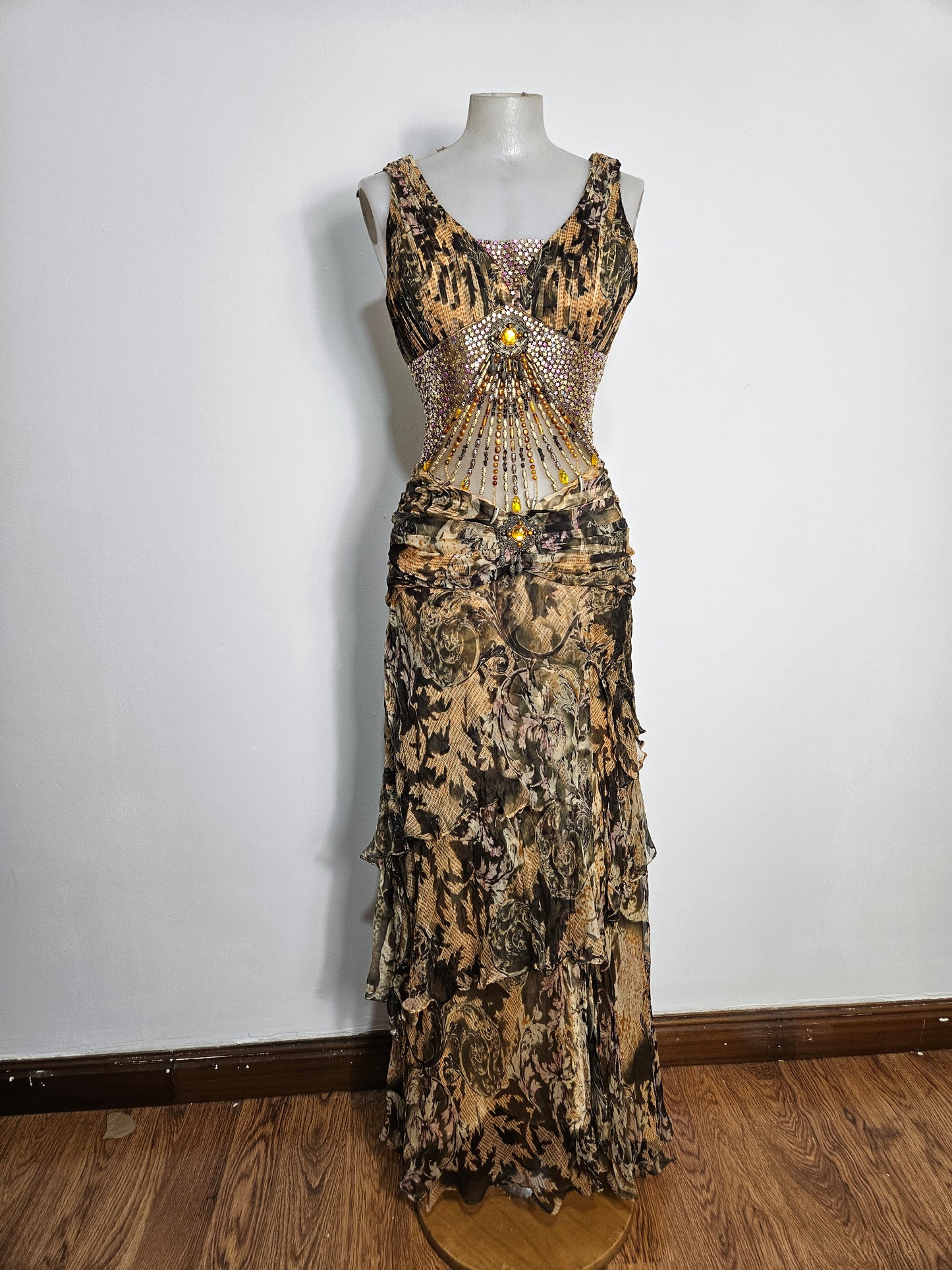 Vestido largo de voile bordado