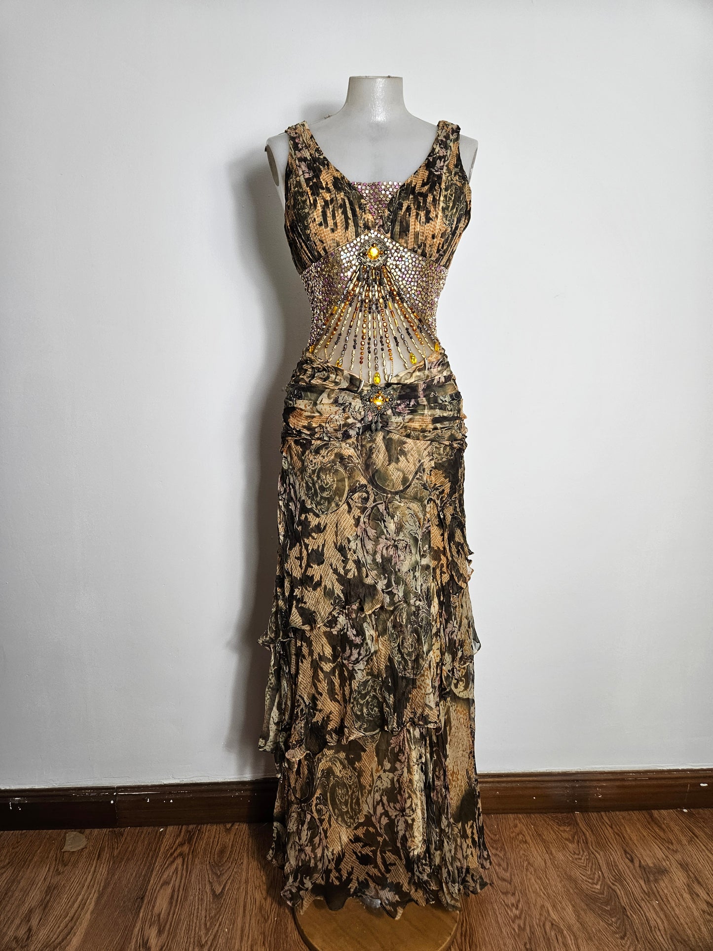 Vestido largo de voile bordado