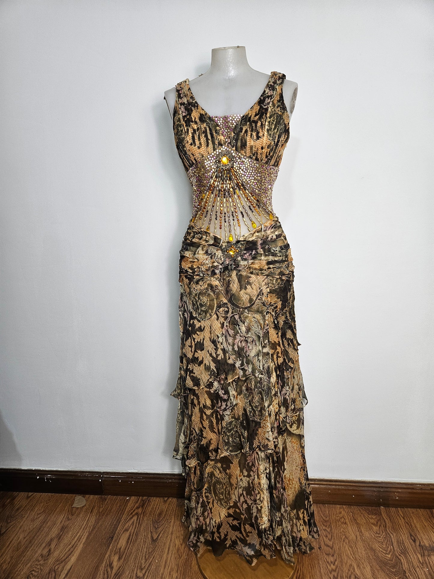 Vestido largo de voile bordado