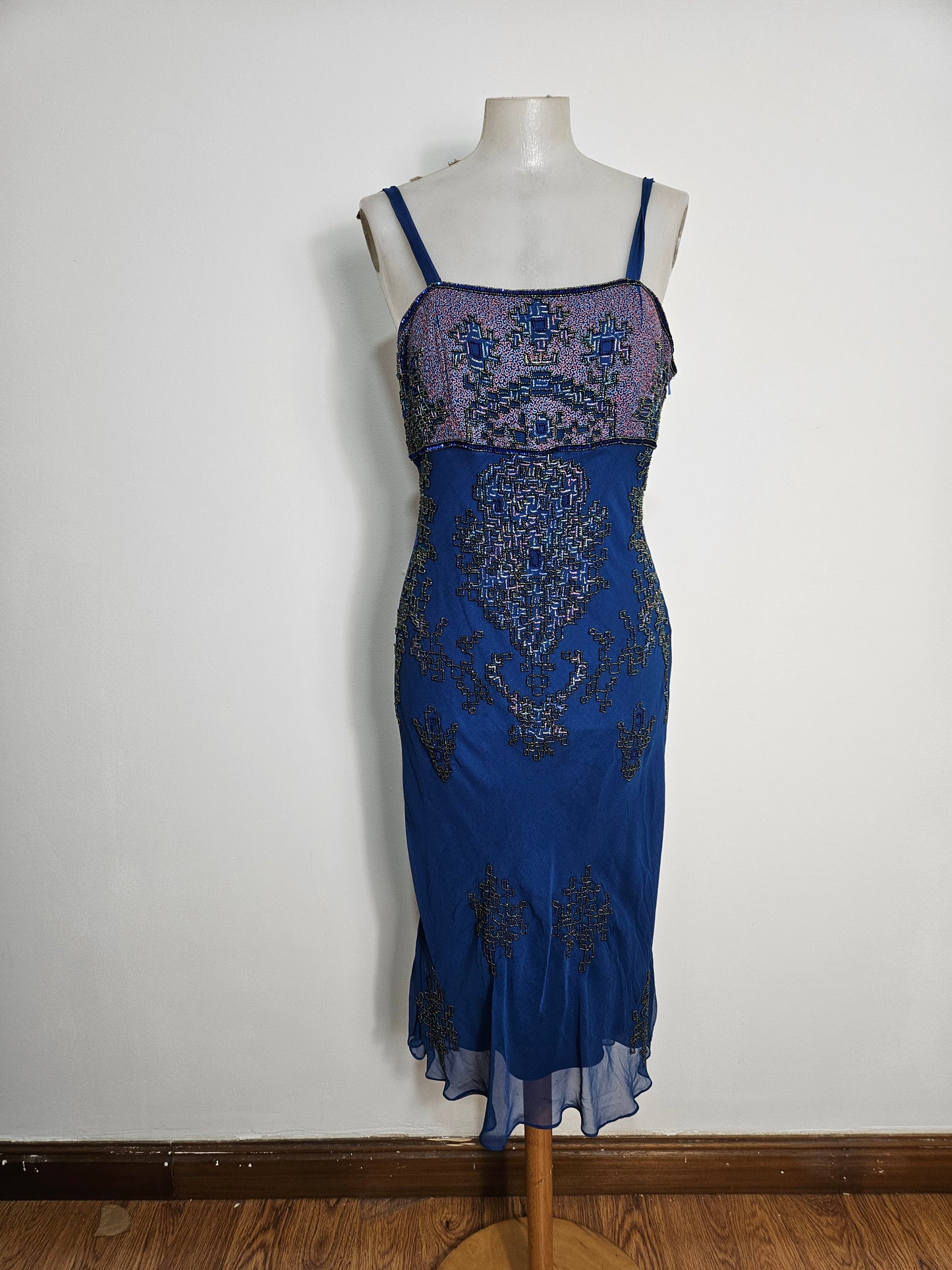 Robe en soie brodée Aftershock