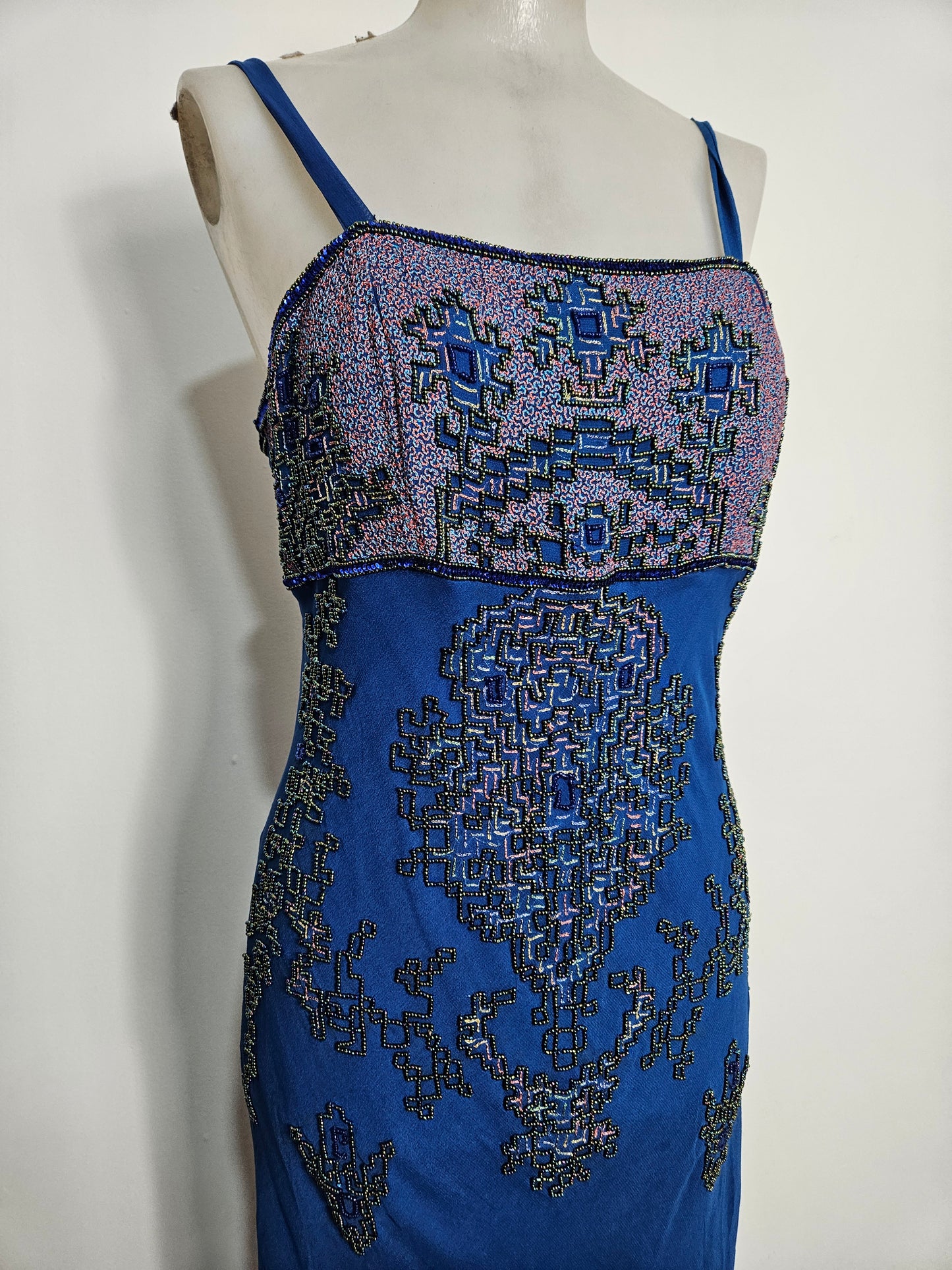Robe en soie brodée Aftershock